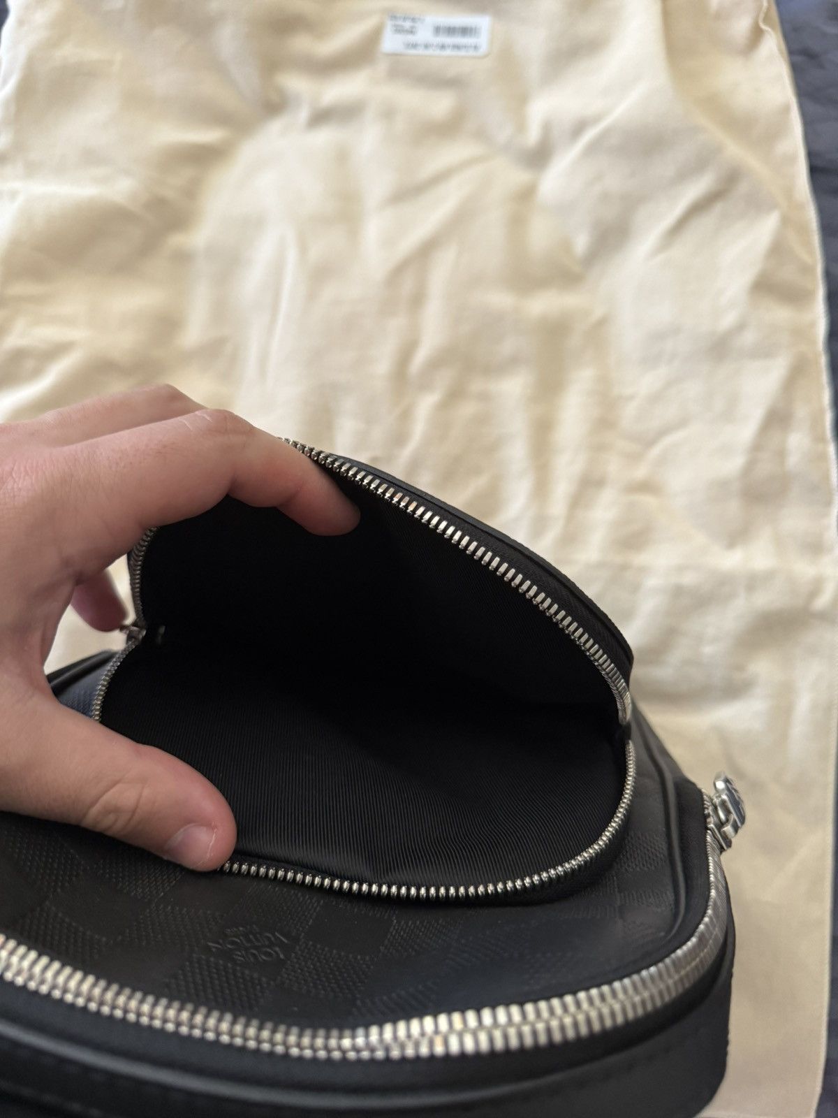 Louis Vuitton Louis Vuitton Sling Bag Size ONE SIZE - 3 Thumbnail