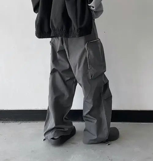 Japanese Brand Baggy Cargo Pants Straight Casual Harajuku Y2K Style Pockets Size US 34 / EU 50 - 4 Thumbnail