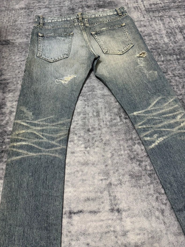 Saint Laurent Paris saint laurent slp13fw distressed blue jeans Size US 26 / EU 42 - 2 Thumbnail