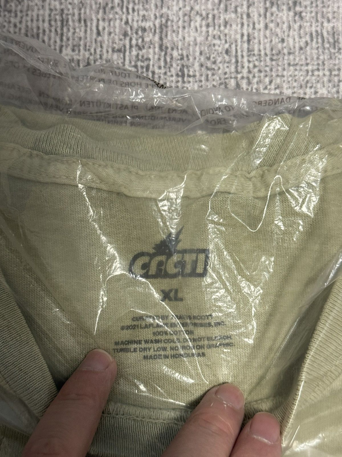 Travis Scott travis Scott cacti spike tee T-shirt new Size US XL / EU 56 / 4 - 2 Thumbnail