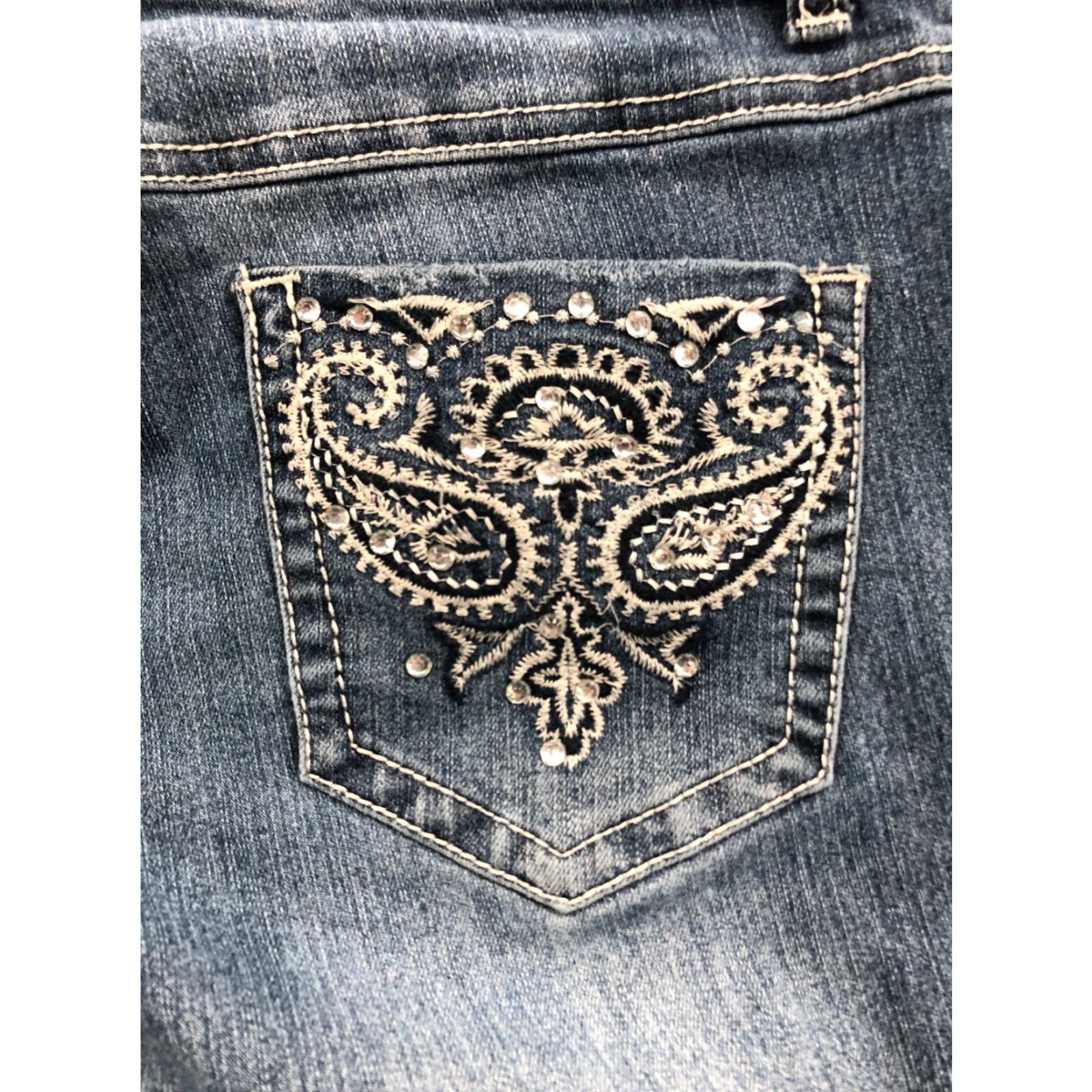 Denime cg|cg Bermuda Shorts Womens Size 4 Mid Rise Dark Wash Blue Denim Jeans Bermuda Shorts Women Size 4 Dark Wash cg|cg Size 27" / US 4 / IT 40 - 2 Thumbnail