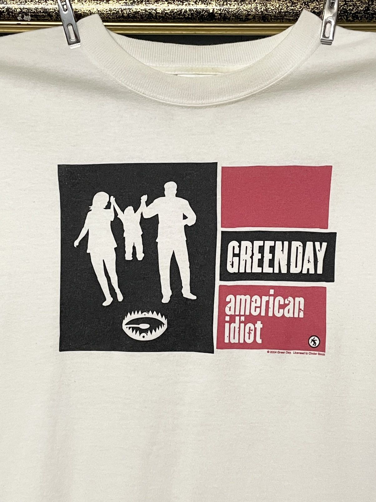 Vintage Vintage Greenday American Idiot Tour 2005 Cropped Tshirt Size US S / EU 44-46 / 1 - 3 Thumbnail
