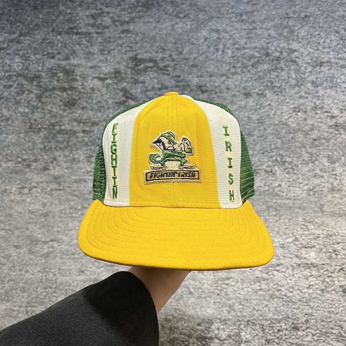 Vintage Vintage 80s Notre Dame Fighting Irish Snapback Trucker Hat Size ONE SIZE - 1 Thumbnail