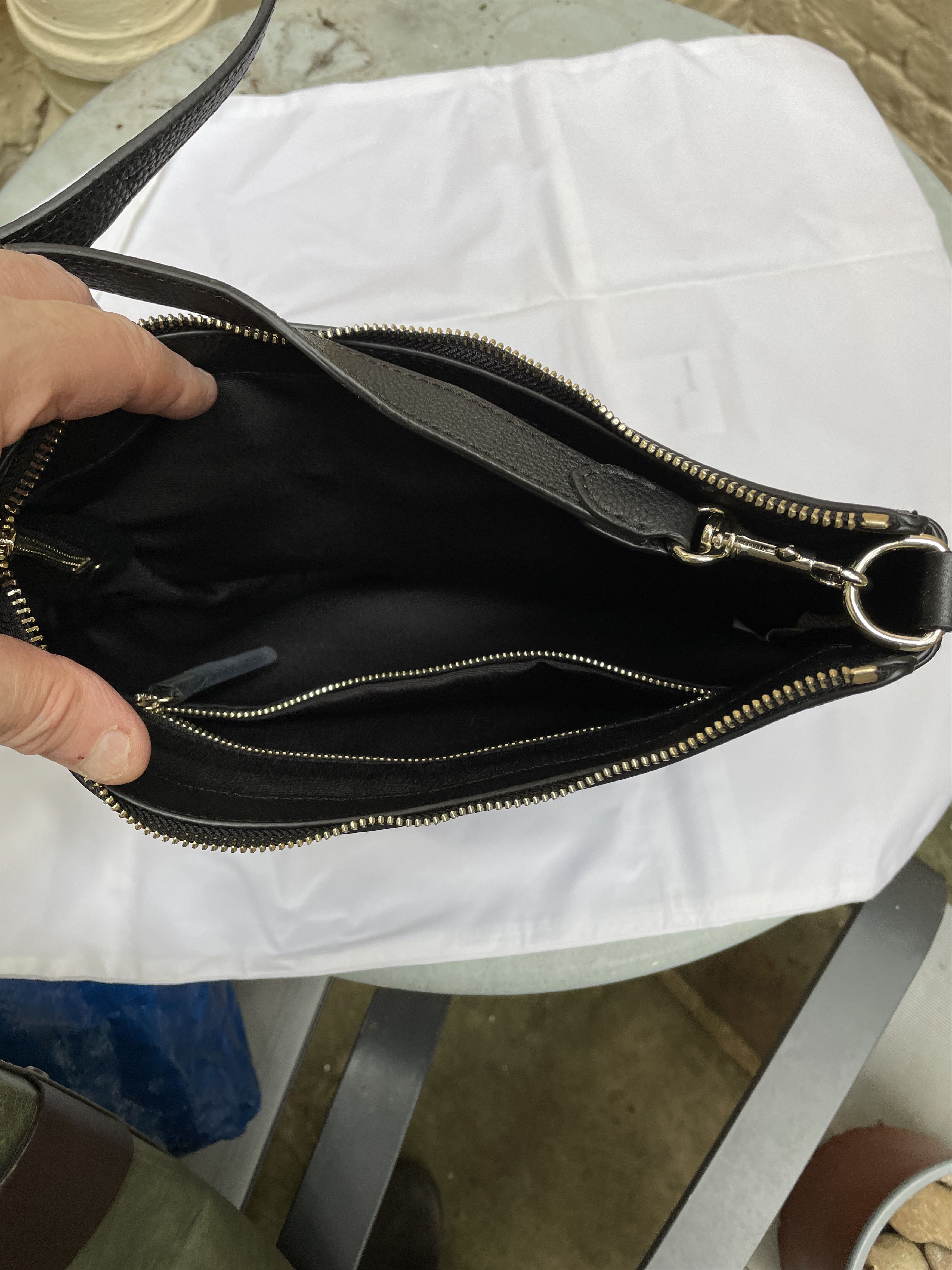 Banana Republic Crossbody bag New Without Tag. Black. Shoulder Strap Size ONE SIZE - 3 Thumbnail