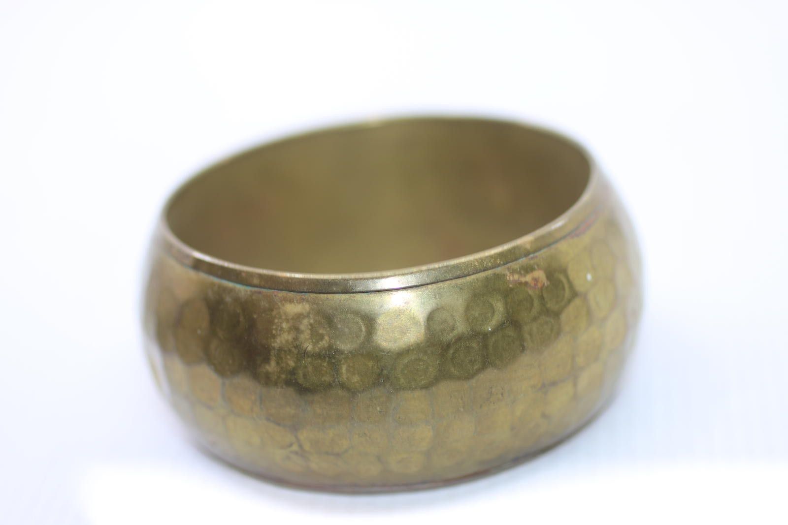 The Unbranded Brand Vintage Wide Hammered Brass Bangle Bracelet Boho Jewelwey Size ONE SIZE - 8 Thumbnail