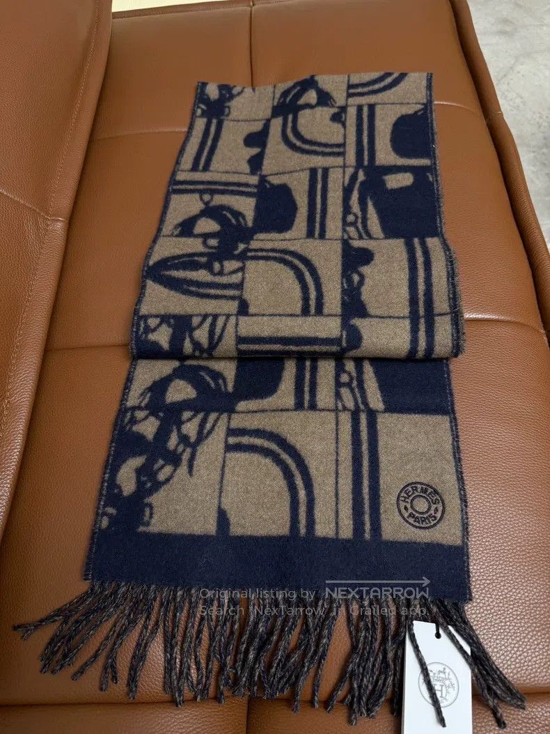 Hermes Hermes size 150*25cm Double-faced cashmere fringe scarf Size ONE SIZE - 1 Thumbnail