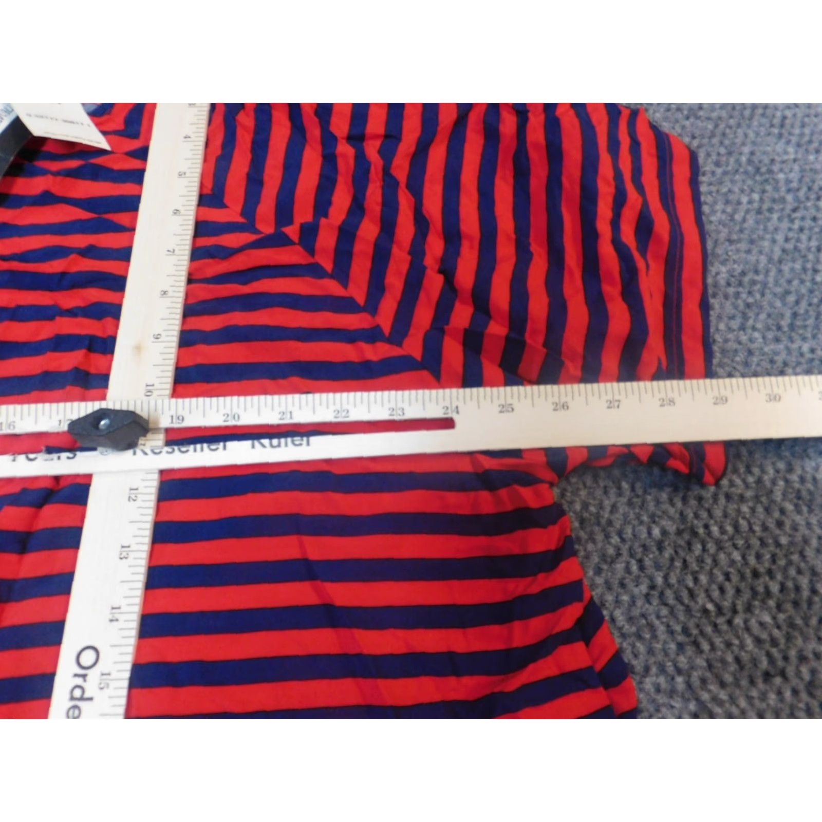 Levi's Levi's Blouse Shirt 3X Women Red Striped Viscose Rayon Zip Crew Neck Short Sleeve Casual Regular Plus Size Women Mens? Size XXL / US 16-18 / IT 52-54 - 6 Thumbnail