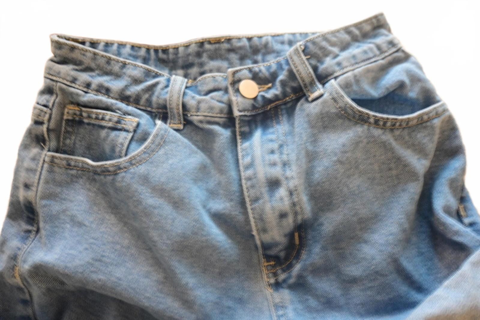 Shein SHEIN Classic Light Blue Denim Shorts with Rolled Hem Medium Size US 32 / EU 48 - 3 Thumbnail