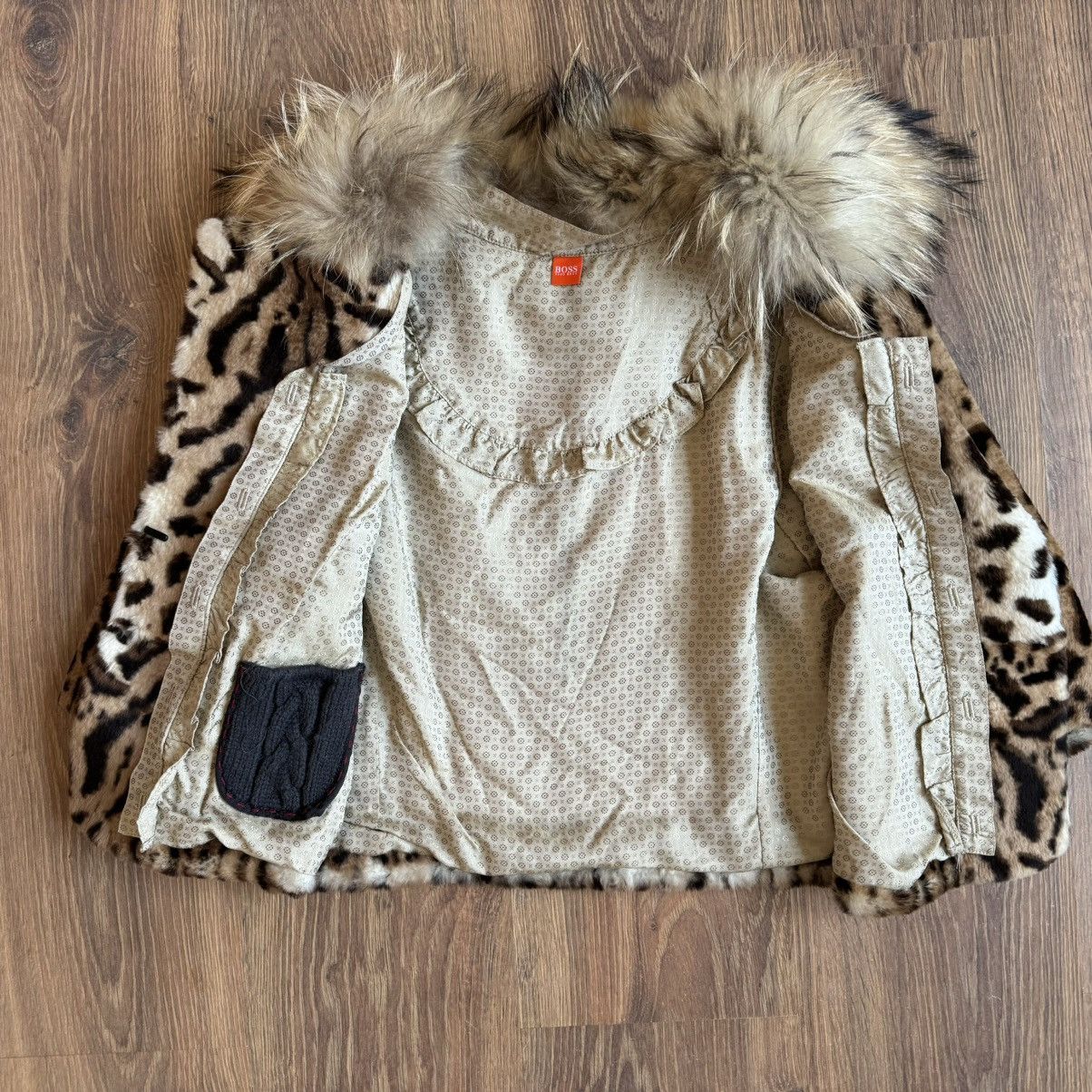 Hugo Boss Hugo Boss Genuine Rabbit Fur Leopard Print Jacket Crop Coat Size M / US 6-8 / IT 42-44 - 2 Thumbnail