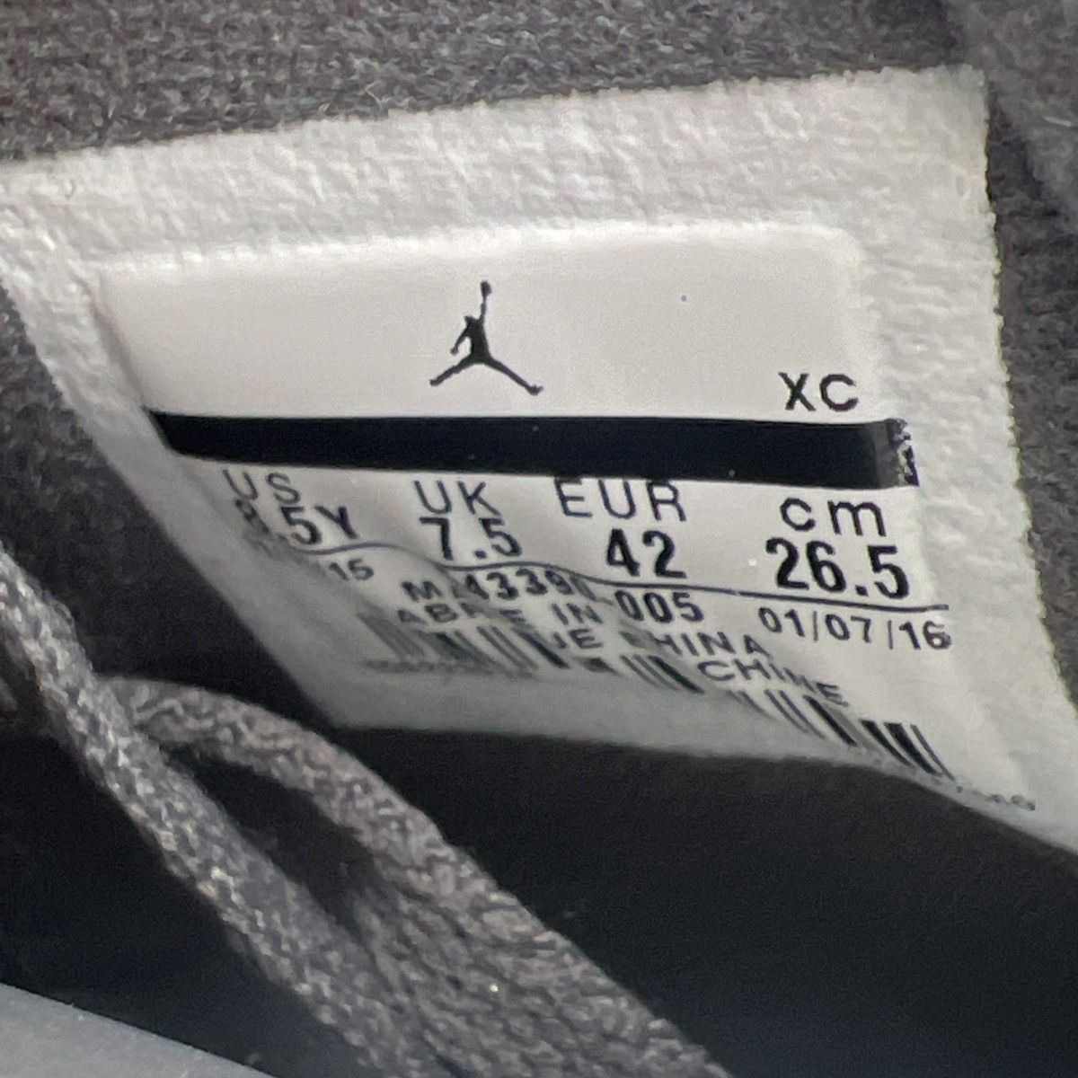 Jordan Brand Air Jordan 6 green glow Size US 8.5 / EU 41-42 - 8 Thumbnail