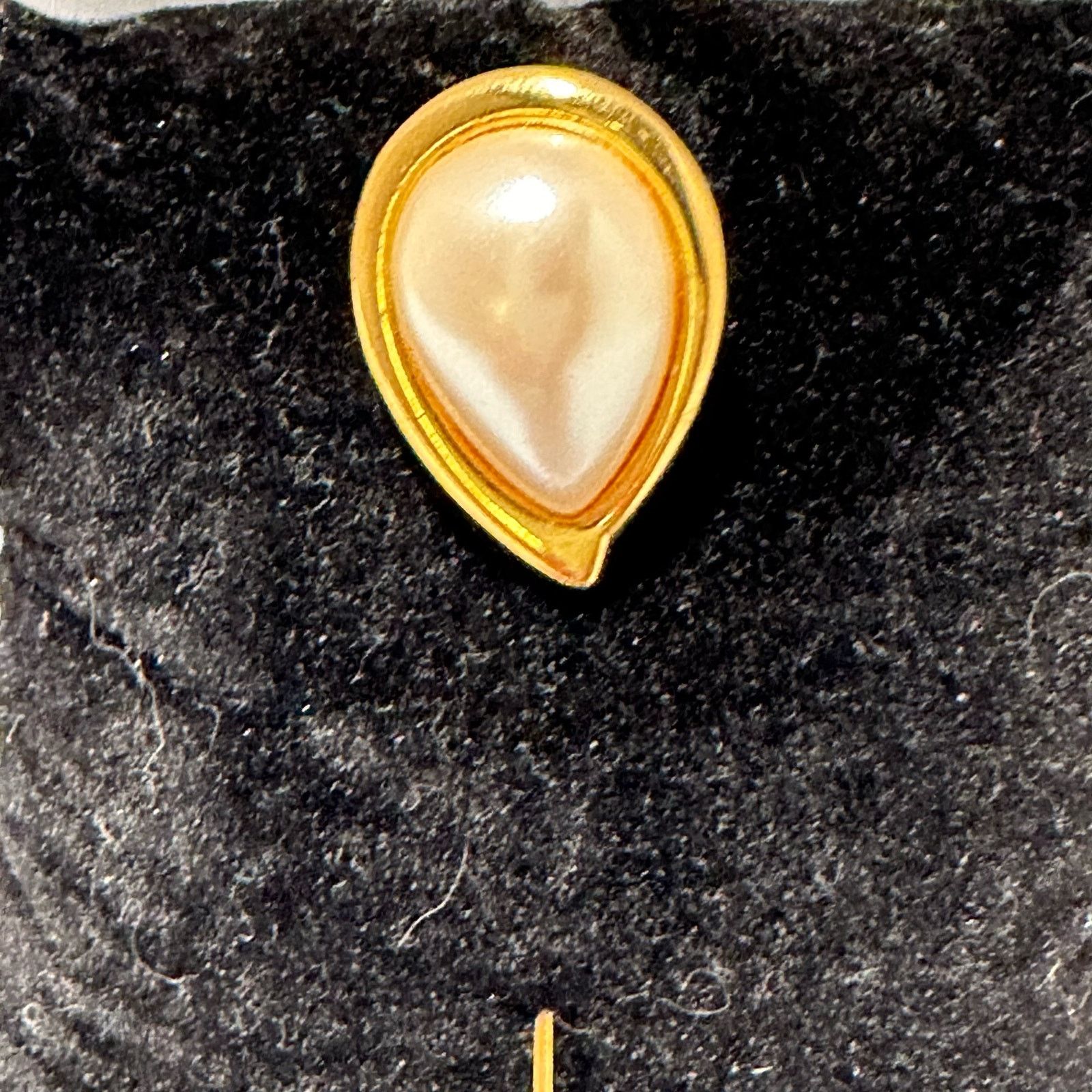 Monet Monet Mark VTG Faux Pearl & Gold Teardrop Brooch Pin 3" Size ONE SIZE - 8 Thumbnail