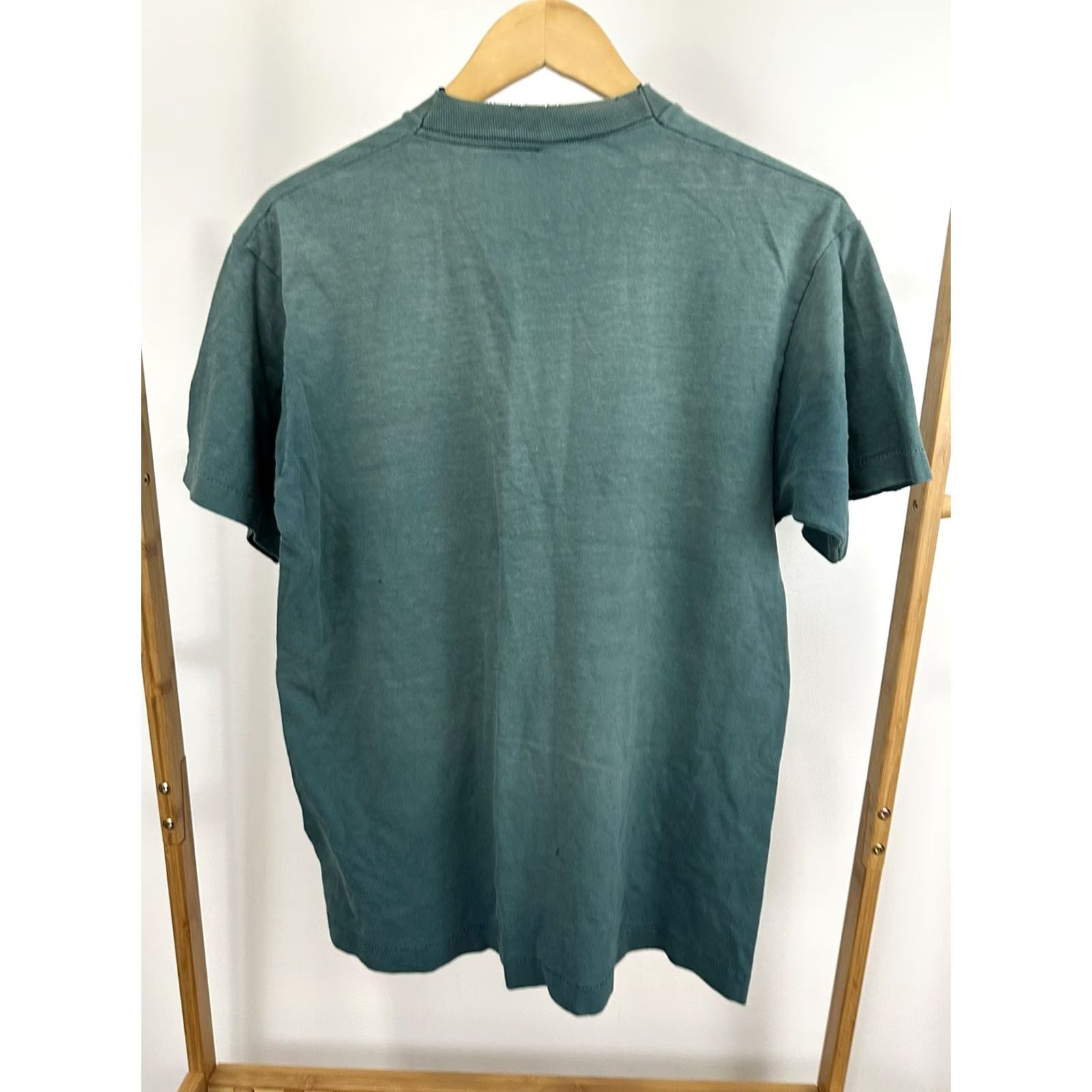 Vintage VTG 80s Gradient Sun Faded Distressed Worn Selvedge Pocket Front T-Shirt Size L Shirt Mens Green Teal"} Size US L / EU 52-54 / 3 - 7 Thumbnail