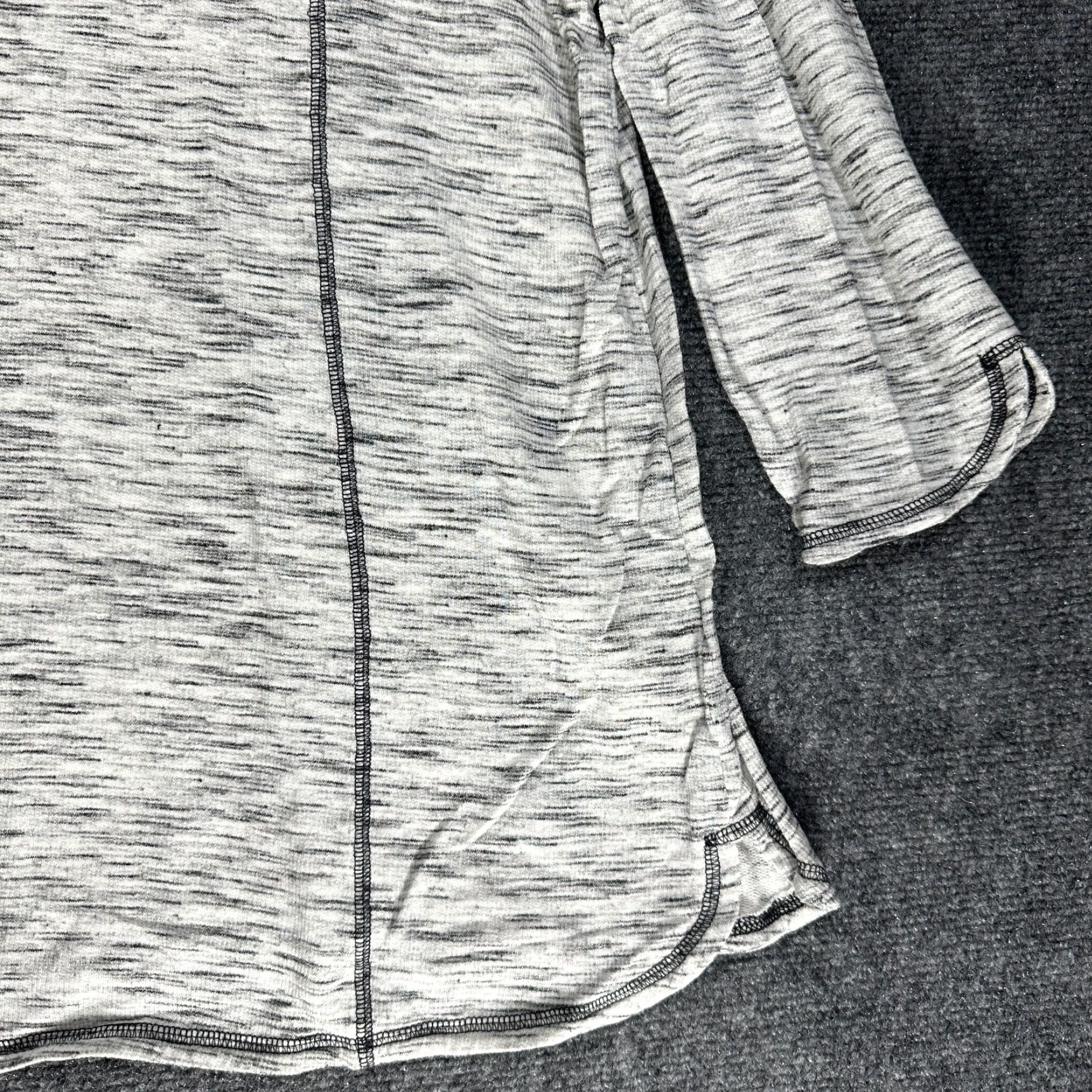 Vintage Chico's Weekends Top Womens Medium Cotton Stretch 3/4 Sleeve Lace Tie Neck Gray Heathered Pullover T-Shirt Size M / US 6-8 / IT 42-44 - 3 Thumbnail