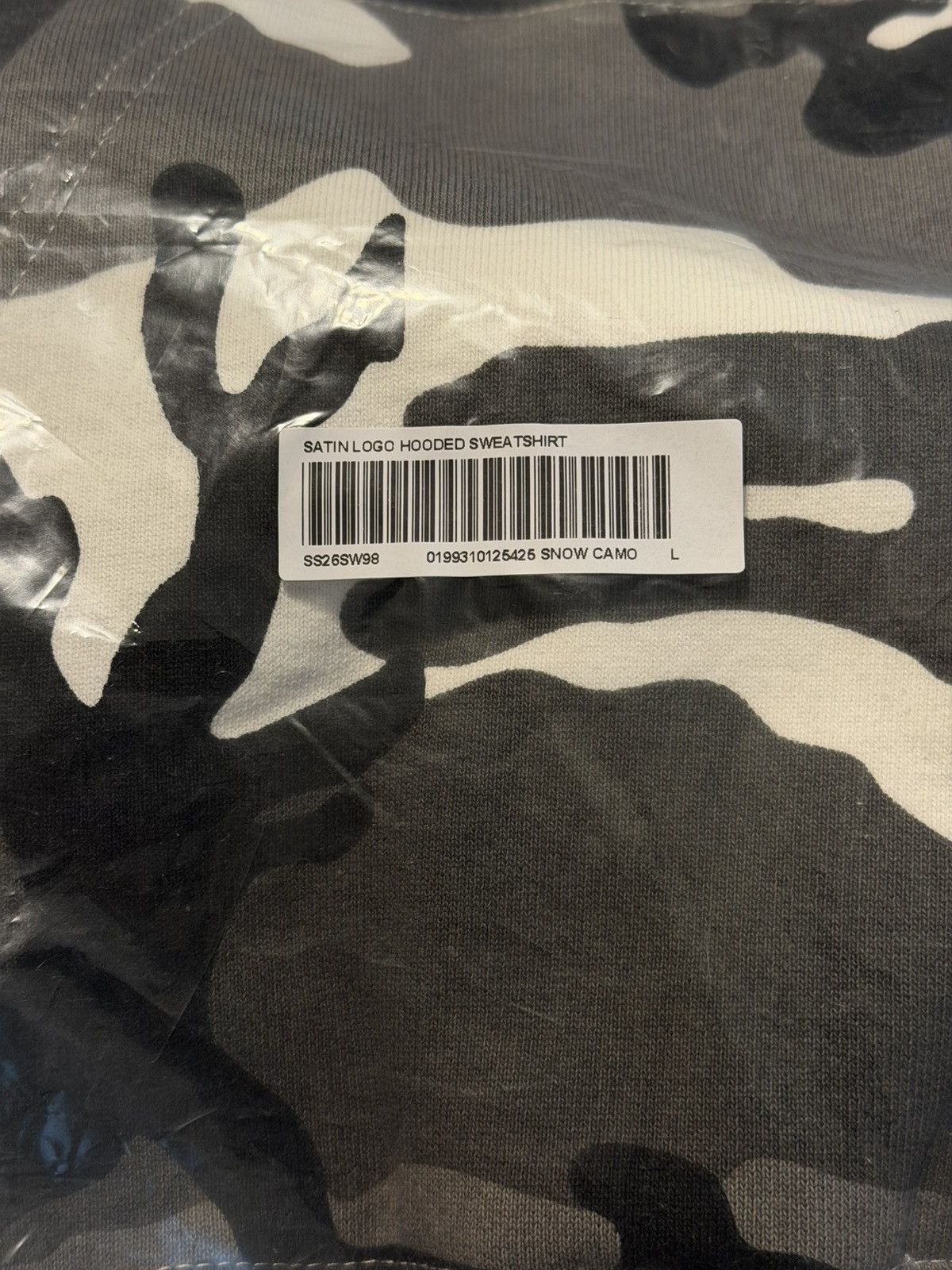 Supreme Supreme Satin Applique ‘Snow Camo’ Size US L / EU 52-54 / 3 - 8 Thumbnail