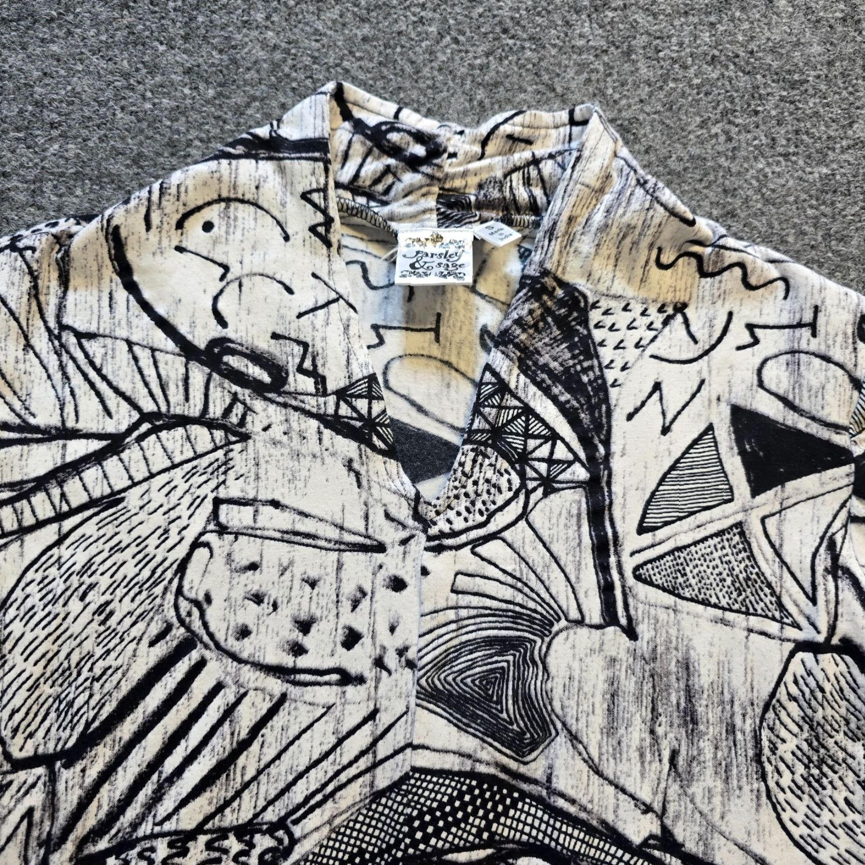 Vintage Parsley Sage Top Womens Size Small Black V Neck Tunic Stretch Art Sketch Casual Blouse Shirt 3/4 Sleeve Regular Fit Womens Size S / US 4 / IT 40 - 2 Thumbnail