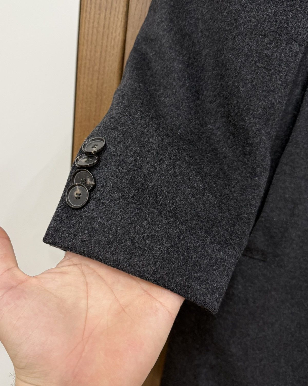 Hugo Boss Vintage Hugo Boss Wool Gray Coat Mens Size M Size US M / EU 48-50 / 2 - 2 Thumbnail