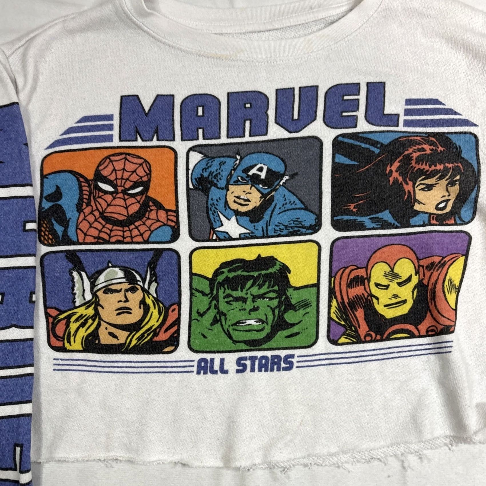 Vintage VINTAGE Marvel All Stars Pullover Sweatshirt Adult S White Cropped Belly Size S / US 4 / IT 40 - 2 Thumbnail