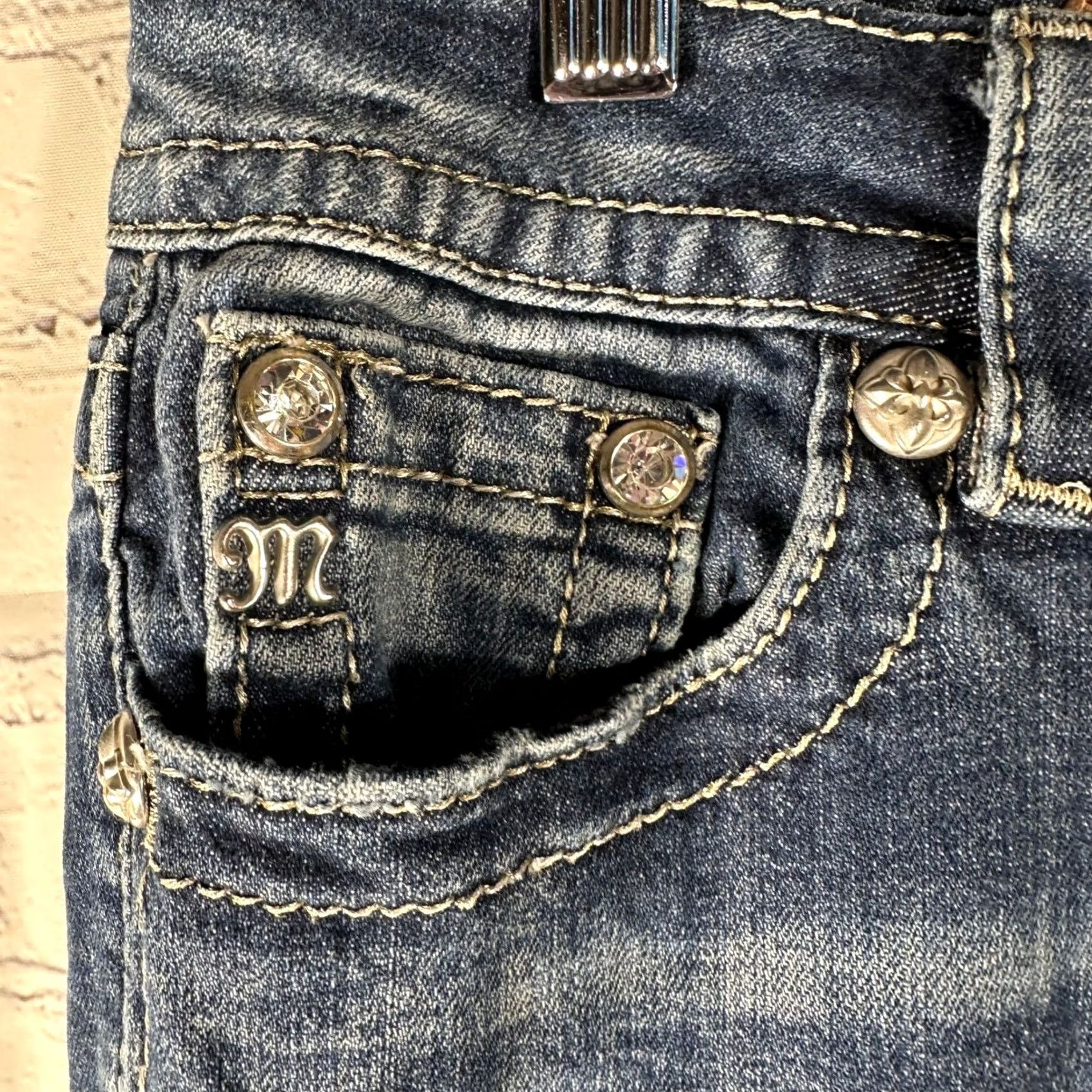 Miss Me Miss Me Jeans Bootcut Blue Fleur De Lis Sequin Embroidered Medium Wash 27 Womens Size 27" / US 4 / IT 40 - 4 Thumbnail