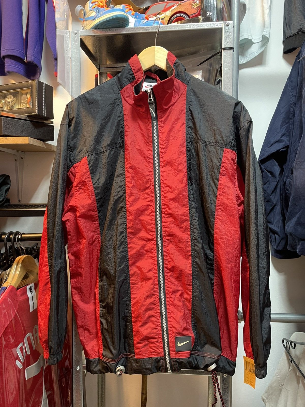 Nike Vintage Nike Spell Out Windbreaker Jacket Size US L / EU 52-54 / 3 - 2 Thumbnail