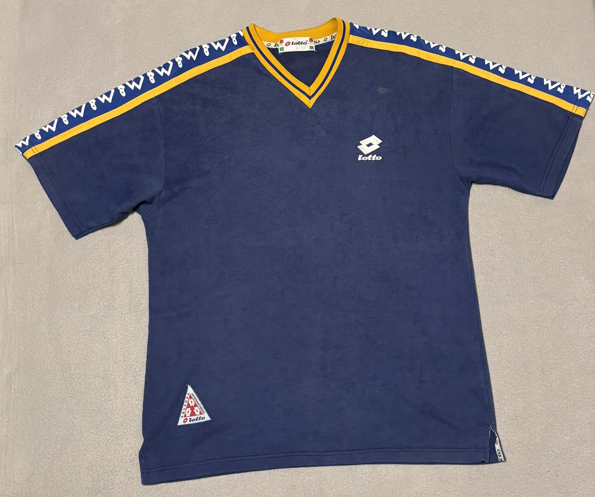 Lotto Sport Lotto vintage t-shirt size L Size US L / EU 52-54 / 3 - 5 Thumbnail