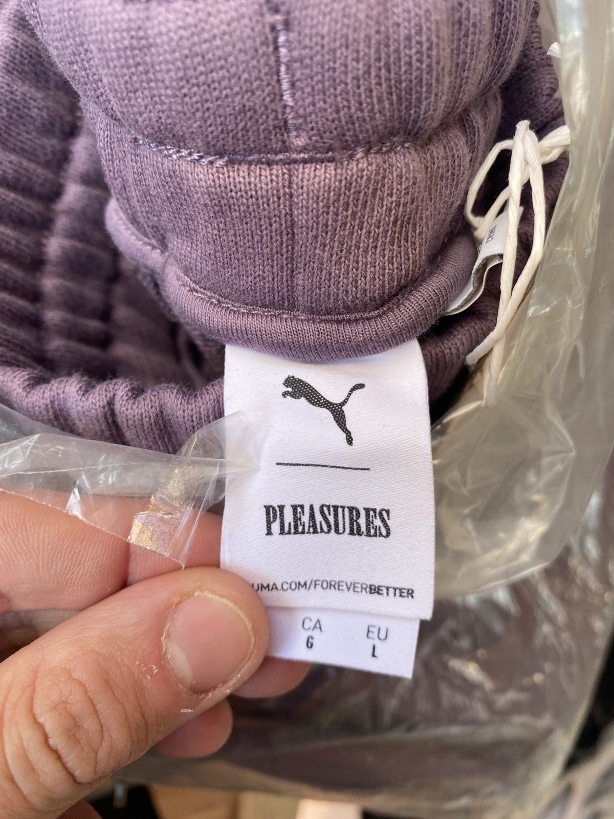 Pleasures × Puma Pleasures x Puma Sweatpants Size US 30 / EU 46 - 6 Thumbnail