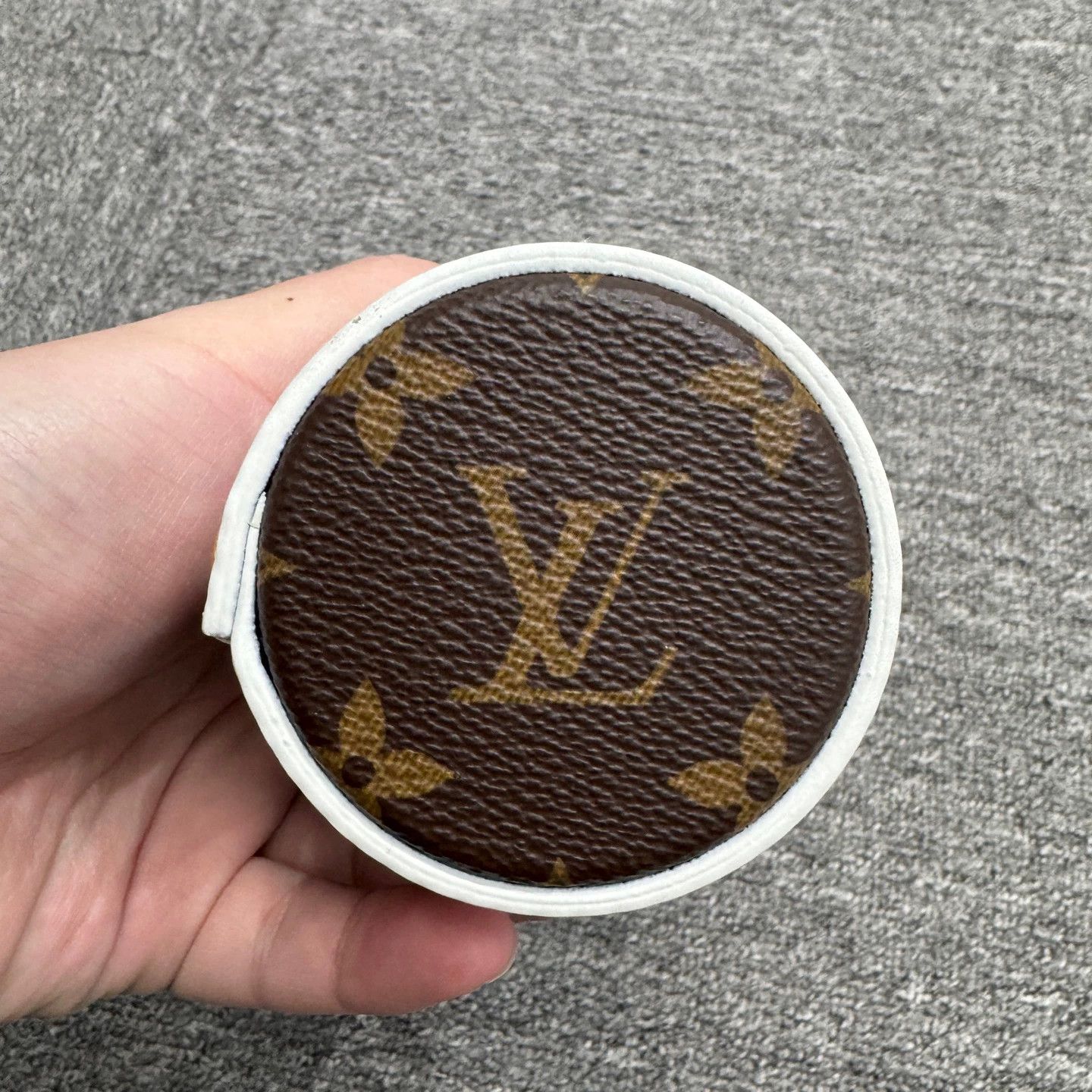 Louis Vuitton lv x nba 1545 tumbler Size ONE SIZE - 3 Thumbnail