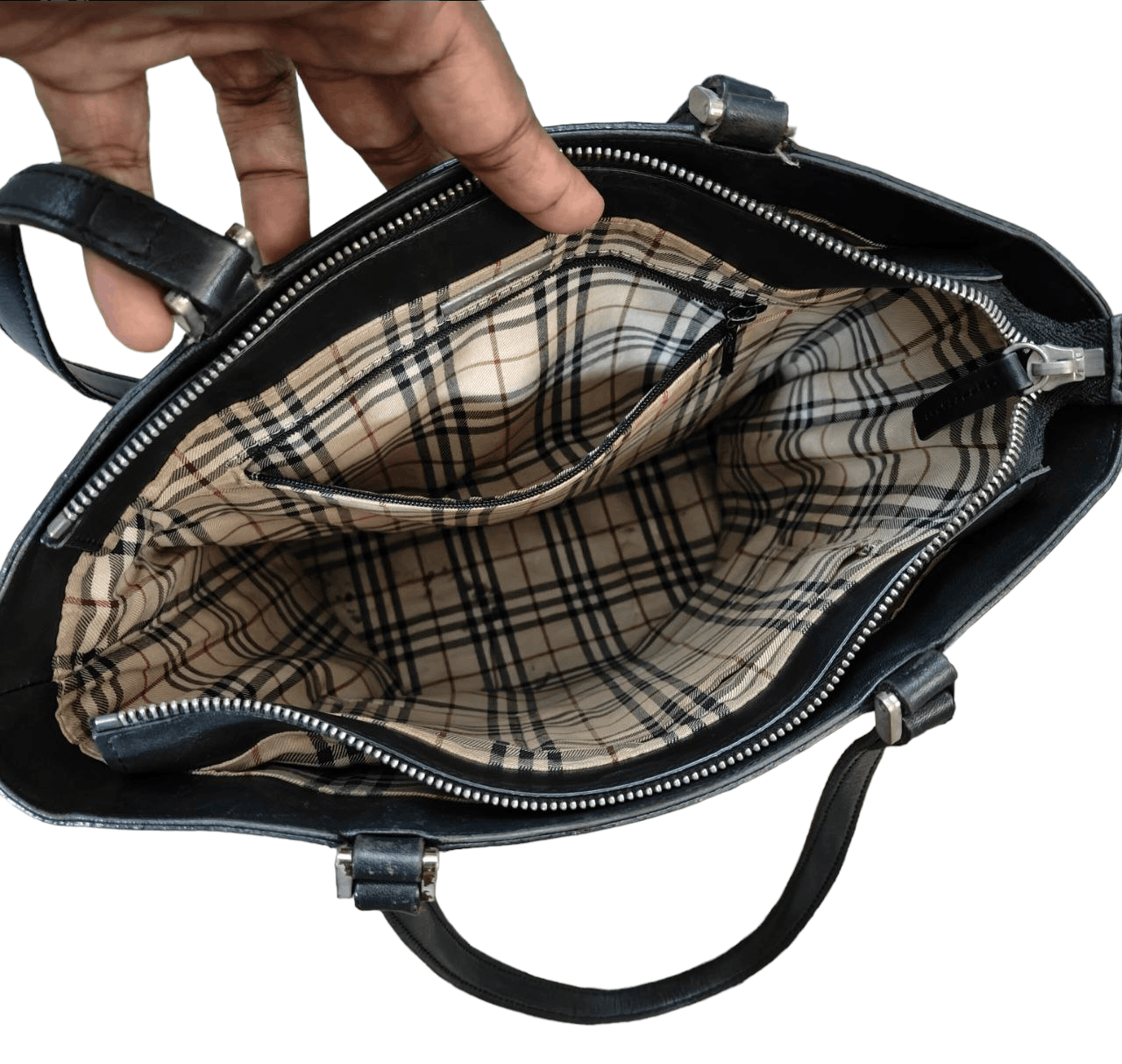 Burberry Burberry Handbag Size ONE SIZE - 14 Thumbnail