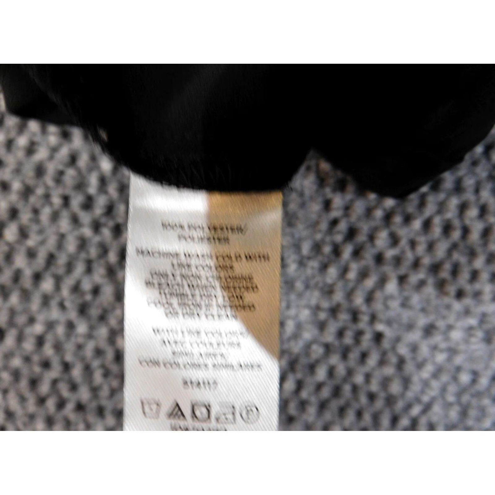 Ann Taylor Ann Taylor Loft Blouse Shirt Womens S Black Polyester Round Neck Long Sleeve Pullover Casual Casual Sleeve Regular Breathable Size S / US 4 / IT 40 - 6 Thumbnail