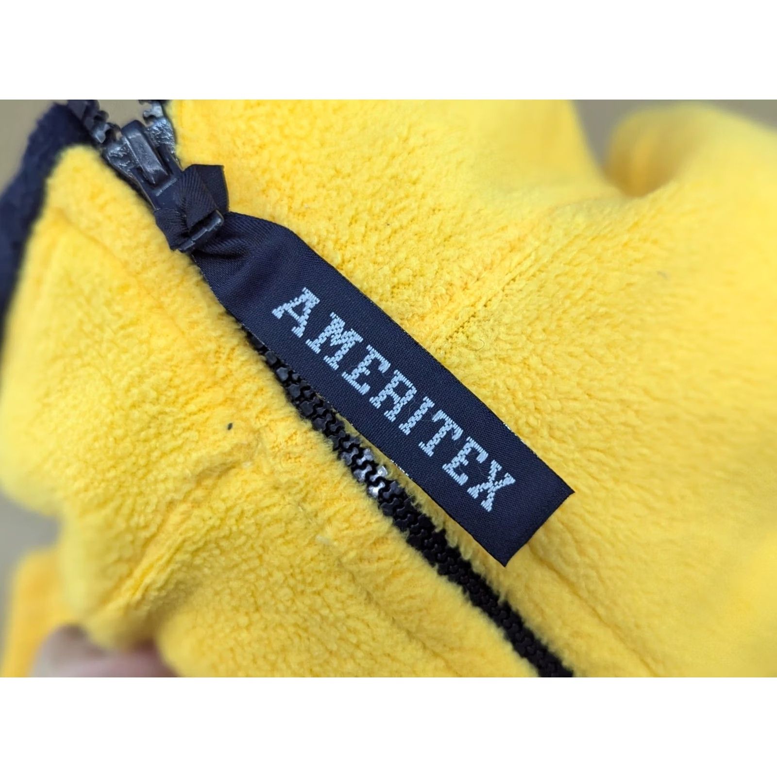 Vintage VINTAGE Ameritex Sweatshirt Mens L Made in USA San Diego Yellow 1/4 Zip Activewear Knit Polyester Size US L / EU 52-54 / 3 - 6 Thumbnail