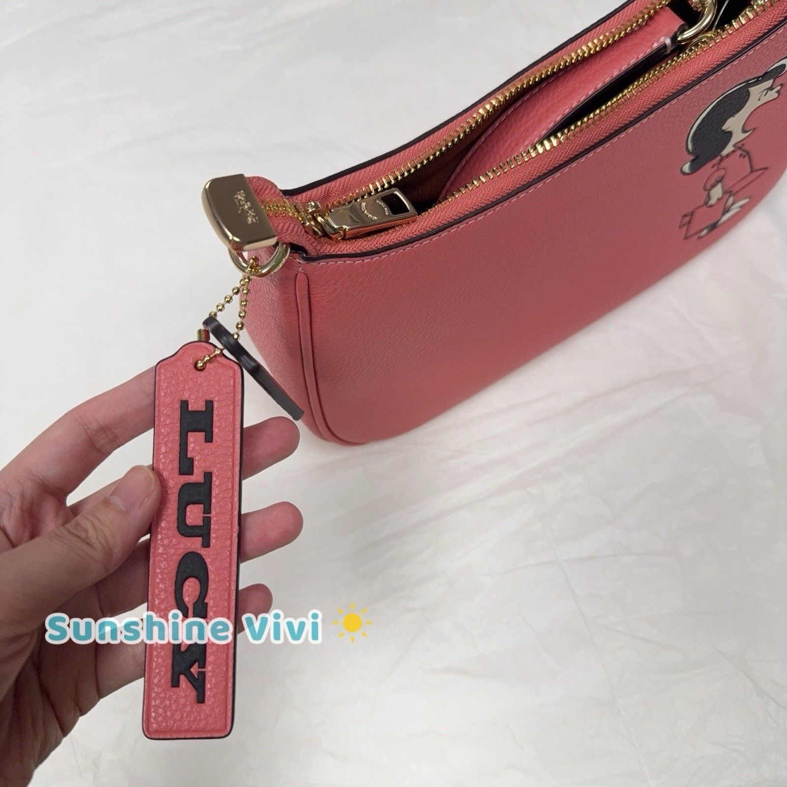 Coach NWT COACH x PEANUTS Teri Shoulder Lucy Bright Coral CBM32 Size ONE SIZE - 2 Thumbnail