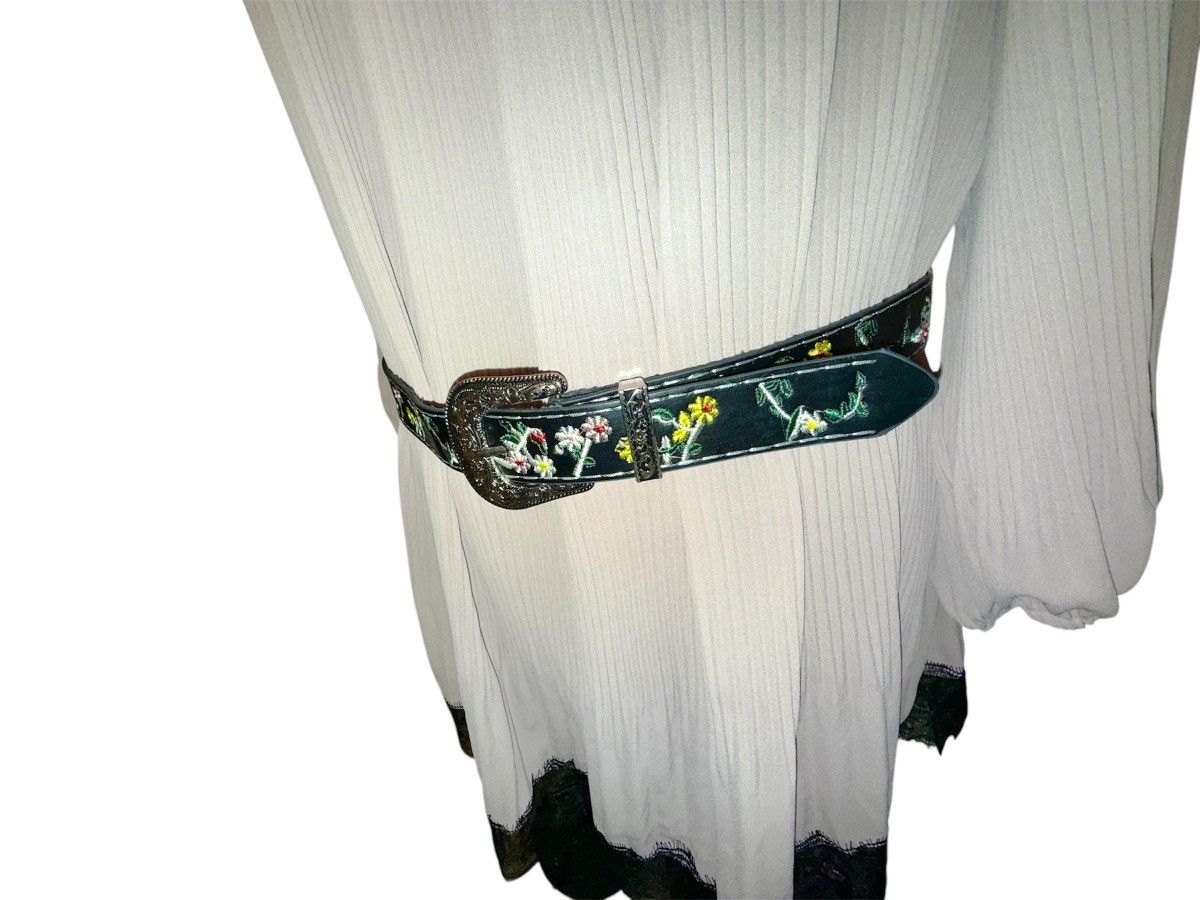 Other Beautiful Black leather belt with colorful floral embroidery Size ONE SIZE - 2 Thumbnail