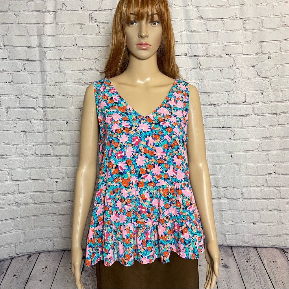 Loft NWT New LOFT Daisy Double V Peplum Shell Top Size S Size S / US 4 / IT 40 - 2 Thumbnail