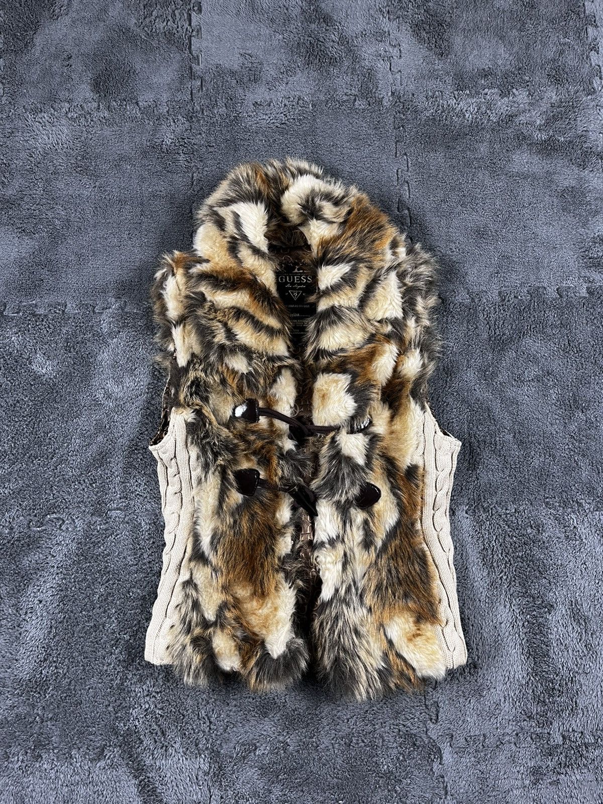 00s y2k archive guess fur down vest Vintage Y2k 00s Cache Faux Fur