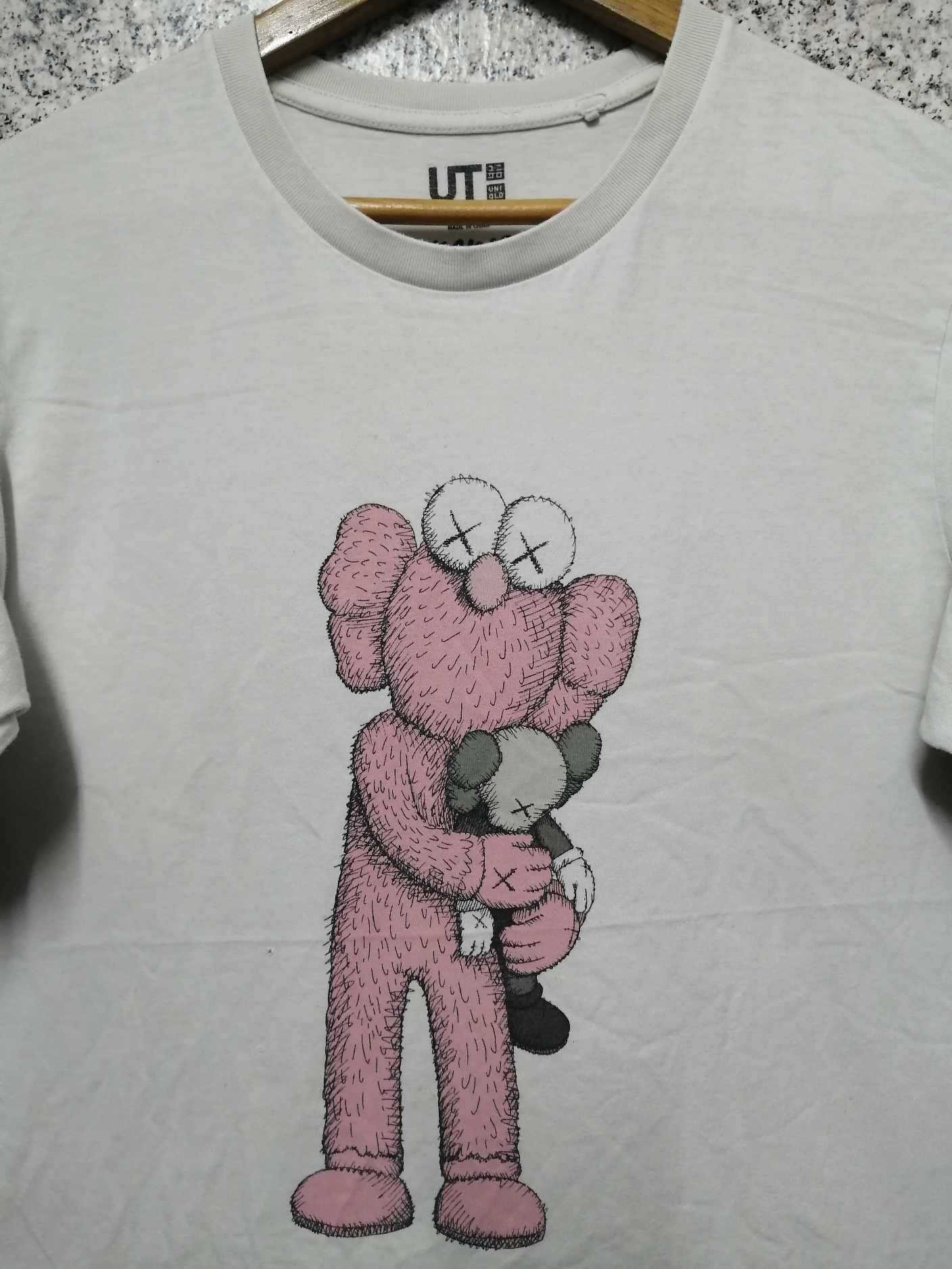 Japanese Brand × Kaws × Vintage KAWS TEE VERY RARE Size US M / EU 48-50 / 2 - 3 Thumbnail