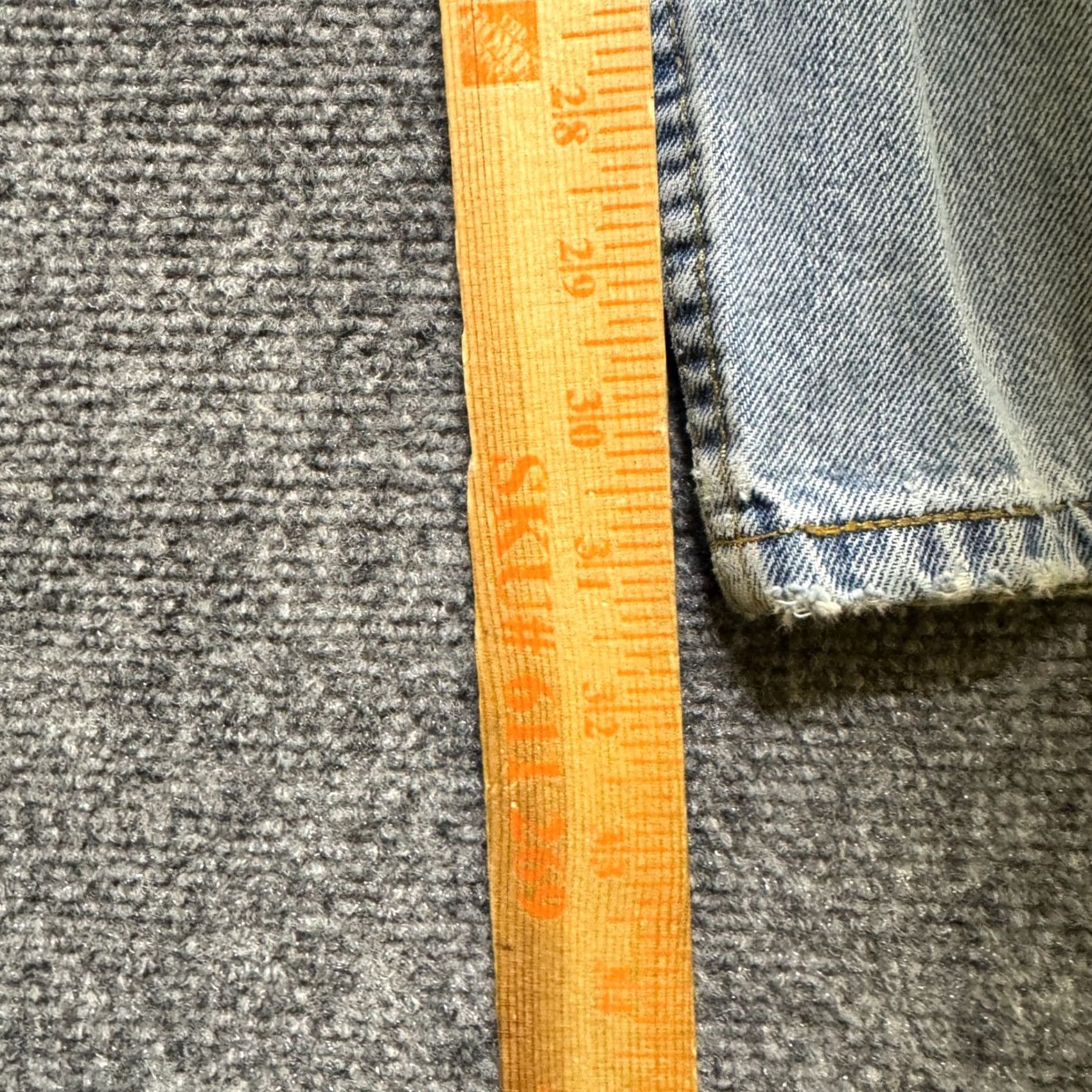 Denime VINTAGE Levi 560 Denim Jeans 38x32 Light Washed Comfort Fit Taper Relaxed Y2K Mens Blue Straight Mens Size US 38 / EU 54 - 6 Thumbnail