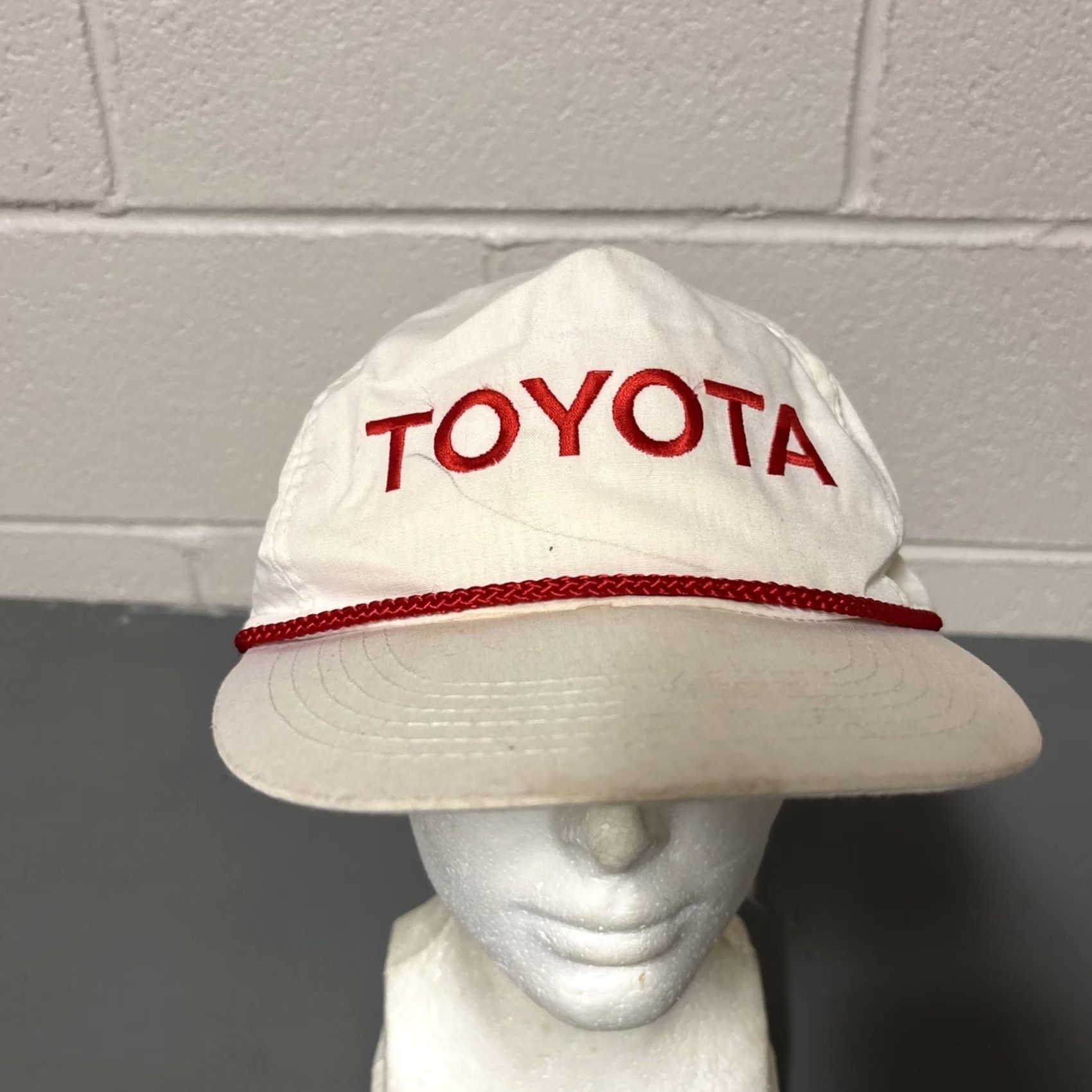 Vintage VINTAGE Toyota Corded Leather Hat White Adjustable Spellout Mens Size ONE SIZE - 3 Thumbnail