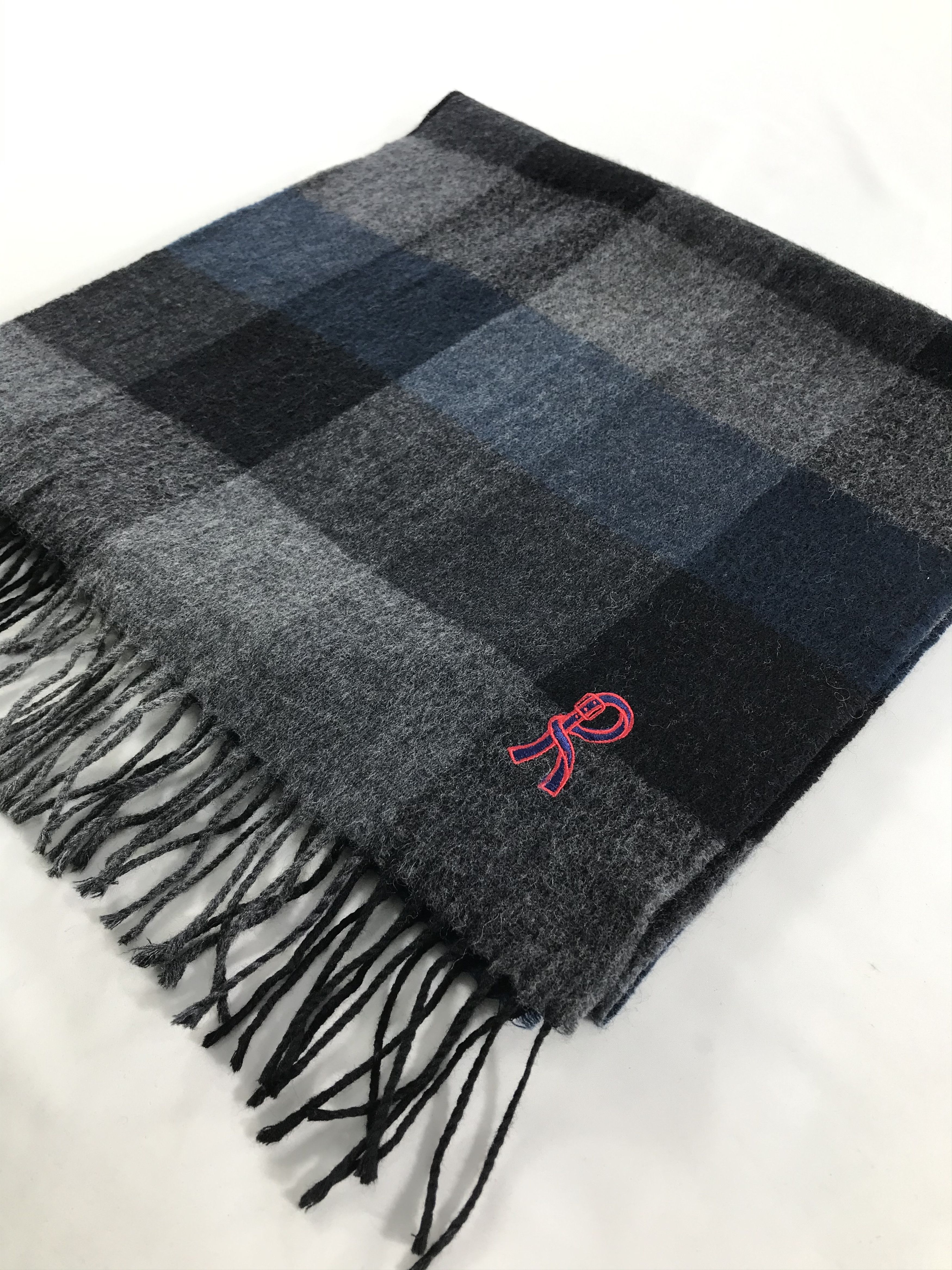 Roberta di Camerino Vintage Roberta Di Camerino Scarf/Muffler/Neckwear MF1220 Size ONE SIZE - 3 Thumbnail