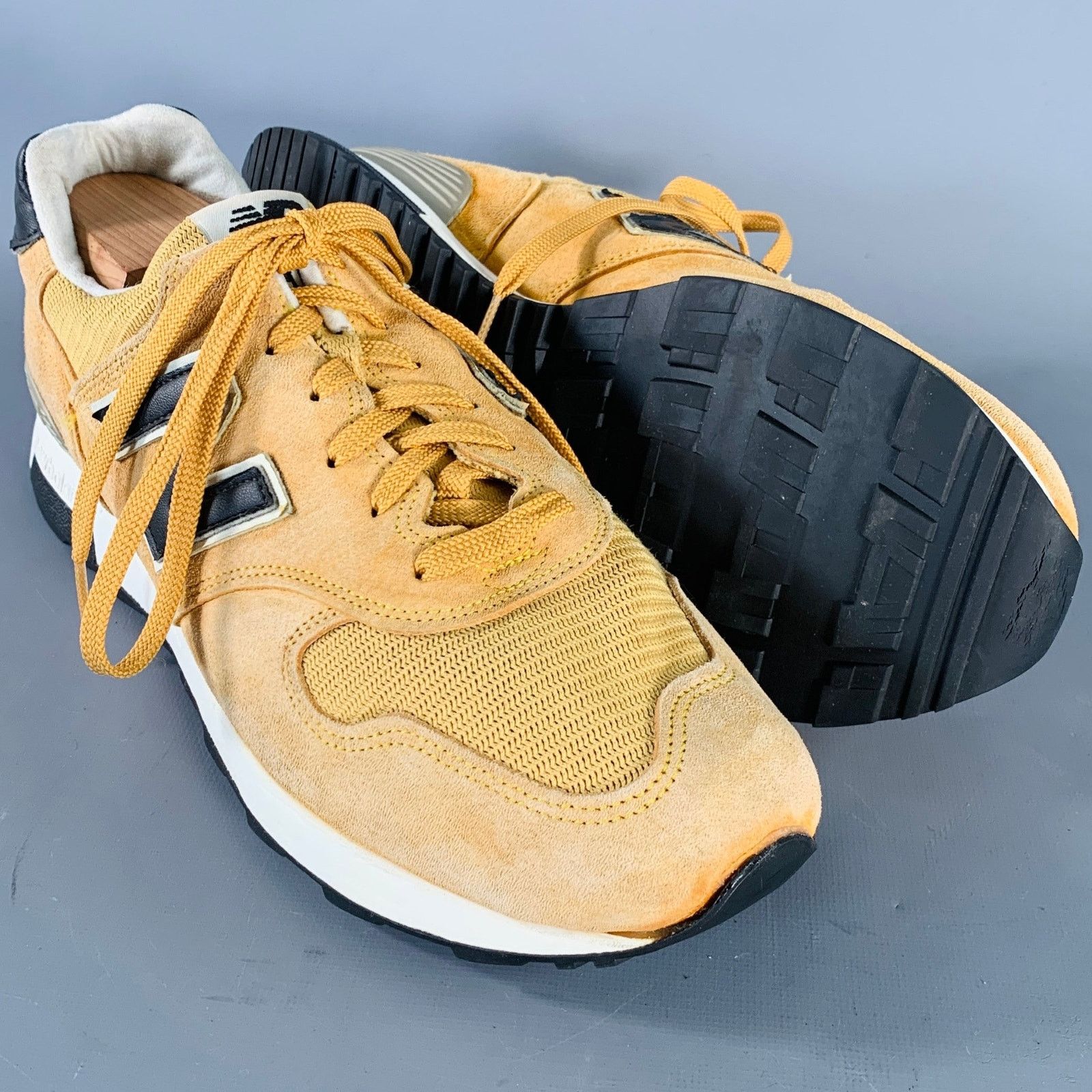 New Balance NEW BALANCE 1400 Mustard Yellow Suede Mesh Athletic Sneakers Size US 11 / EU 44 - 5 Thumbnail