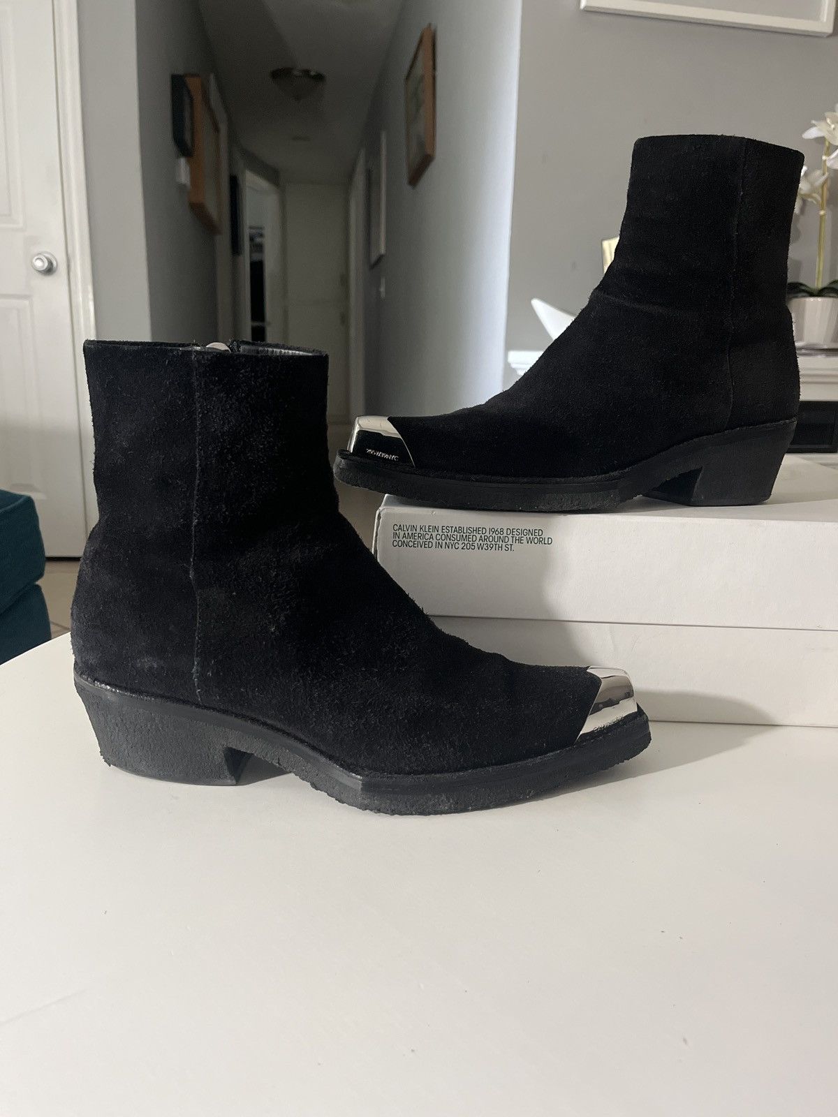 Calvin klein cal clute boot best sale