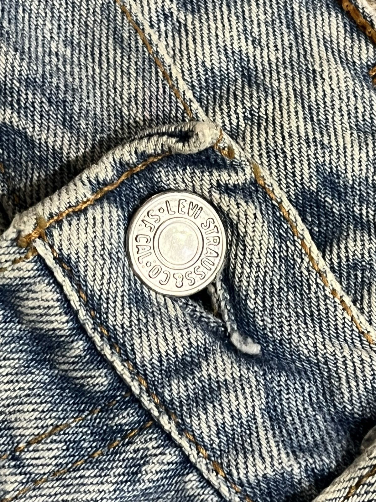 Levi's Vintage Y2K Levi’s 501 Light Blue Washed Distressed Jeans Size 30" / US 8 / IT 44 - 7 Thumbnail