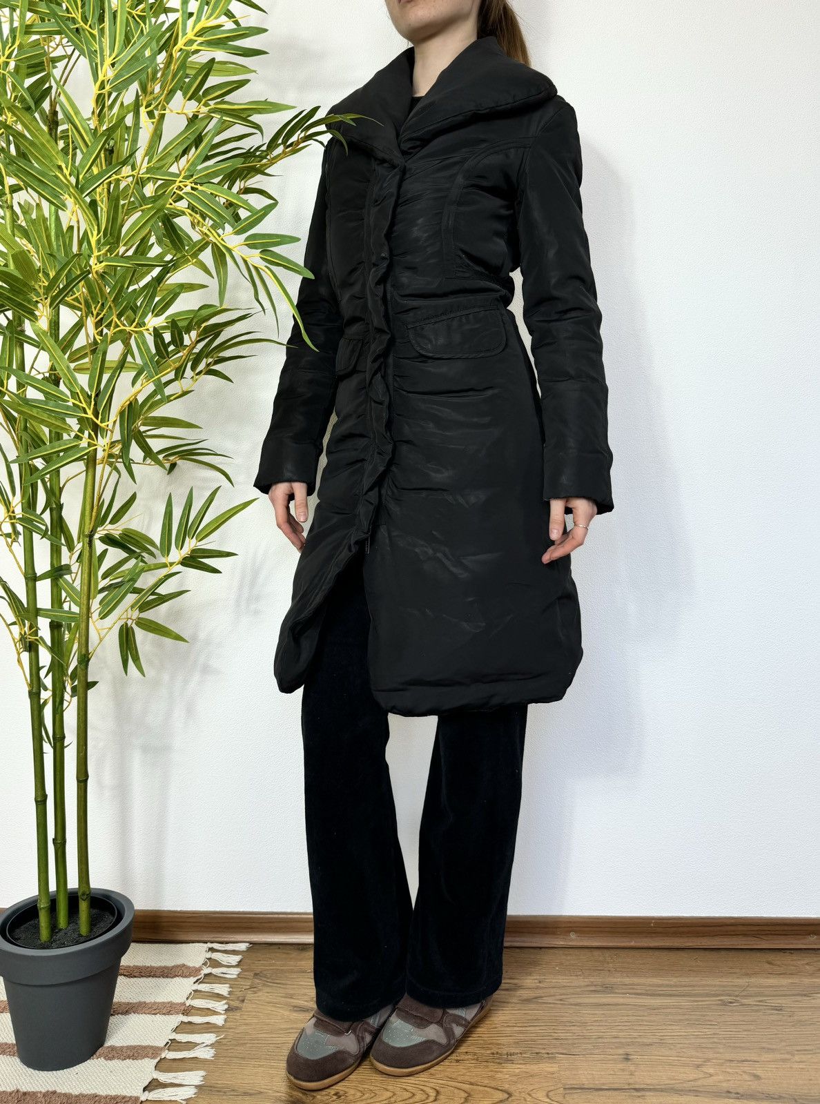 Versace × Vintage VINTAGE VERSACE SPORT 2000s MIDI DOWN PUFFER JACKET Size XS / US 0-2 / IT 36-38 - 3 Thumbnail