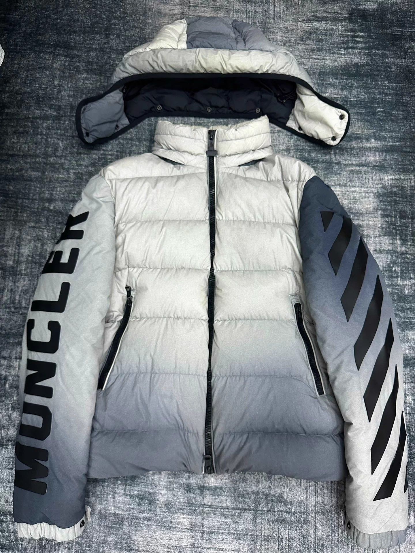 Moncler Moncler x Off-White Tie-Dye Gradient Off-White Puffer 2XL Size US XXL / EU 58 / 5 - 2 Thumbnail