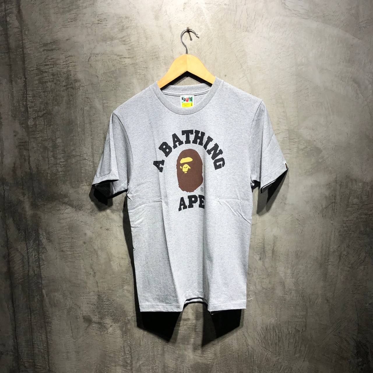 Bape BAPE College Logo tee Size US S / EU 44-46 / 1 - 1 Thumbnail