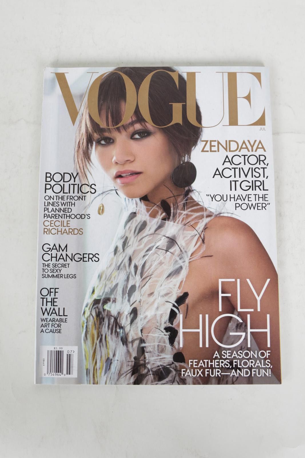 Vogue 2017' Vogue July Zendaya Magazine Size ONE SIZE - 1 Thumbnail