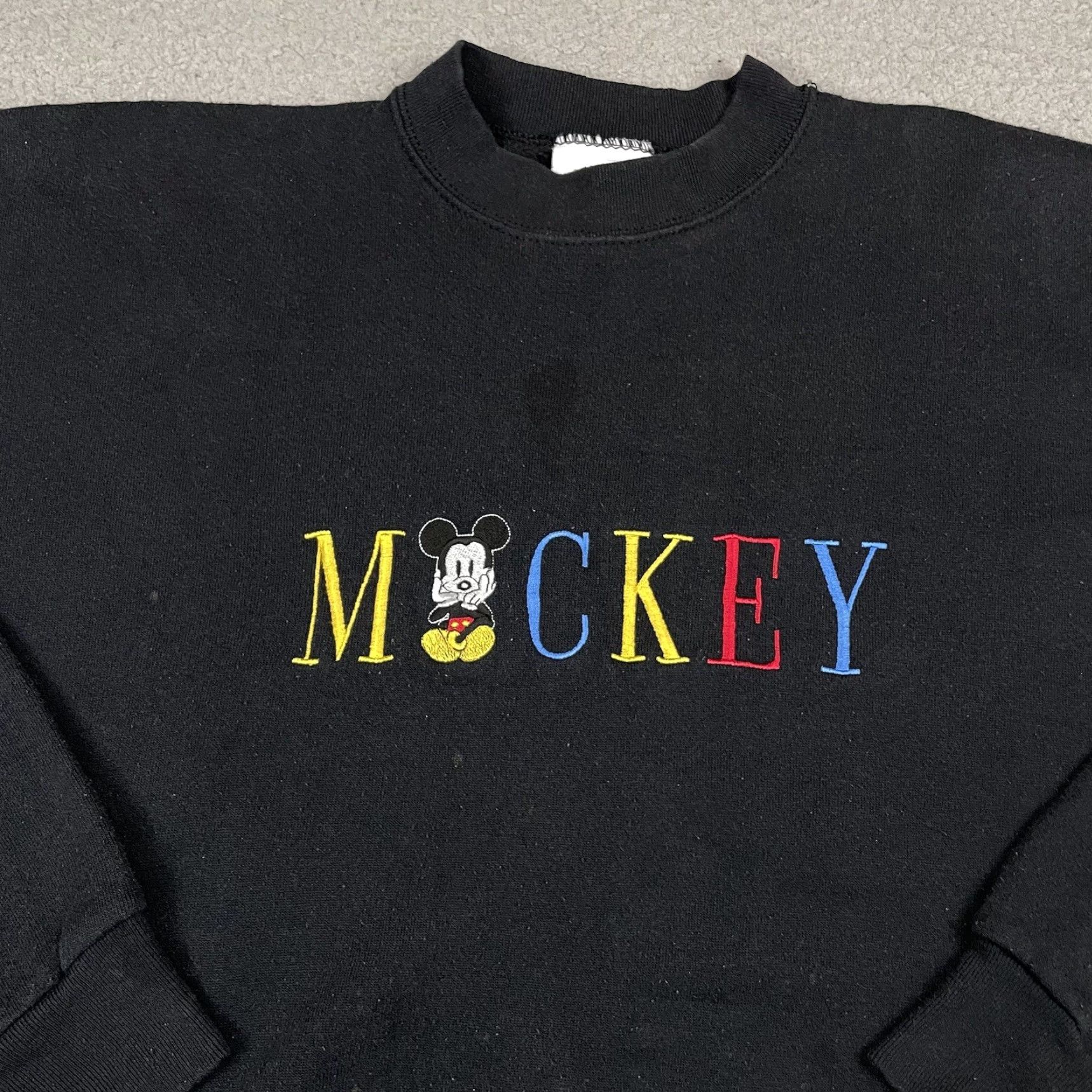 Mickey & Co. VINTAGE Disney Sweatshirt Adult XL Black Mickey & Co. Mouse Embroidered Crewneck Size US XL / EU 56 / 4 - 2 Thumbnail