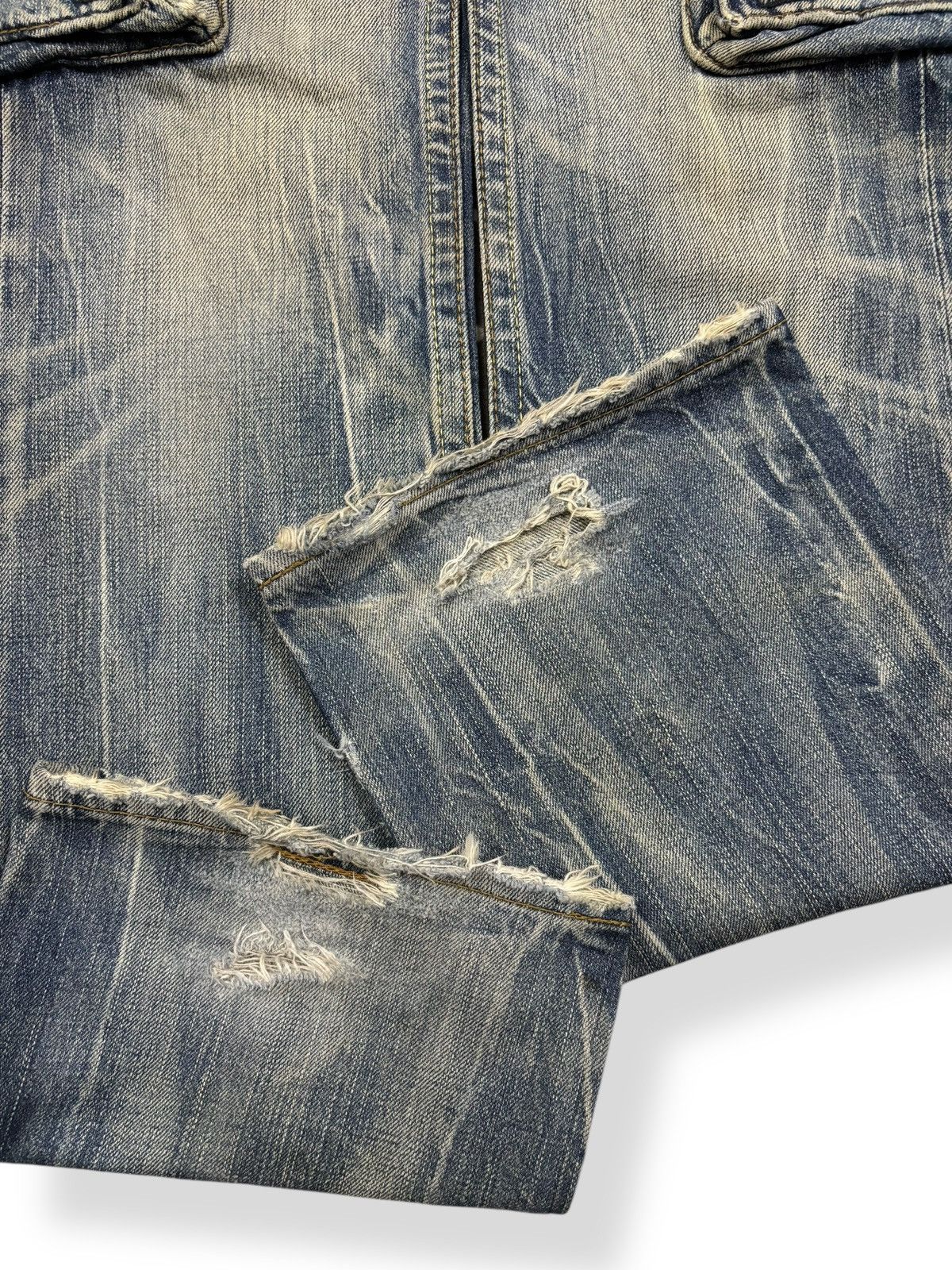 Levi's Vintage Levis 507 Cracked Wash Flare Distressed Cargo Jeans Size US 29 - 11 Thumbnail
