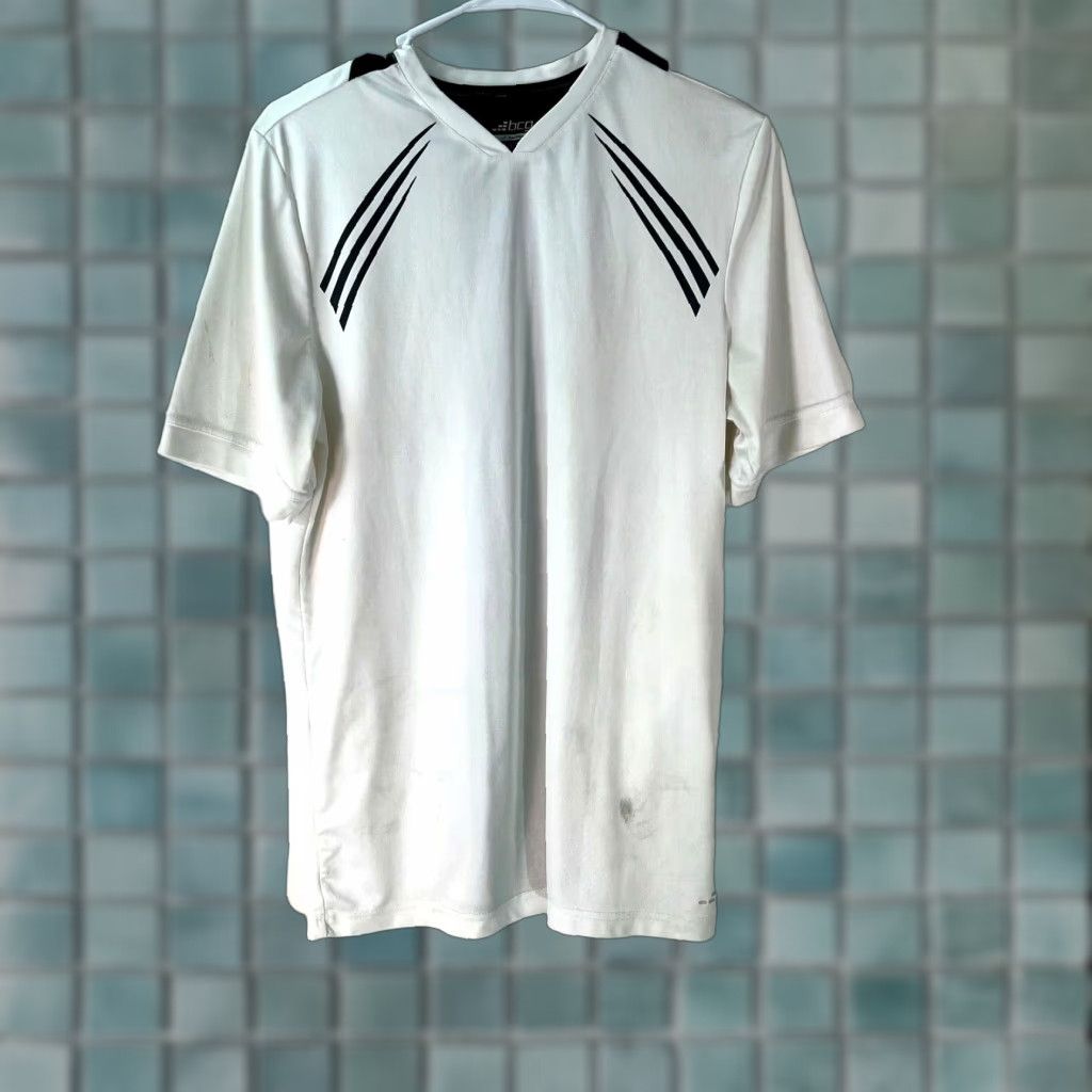Vintage BCG Tru Wick Shirt Womens M White T Shirt Sports Pullover Short Sleeve V-Neck Regular Size M Womens Size M / US 6-8 / IT 42-44 - 1 Thumbnail