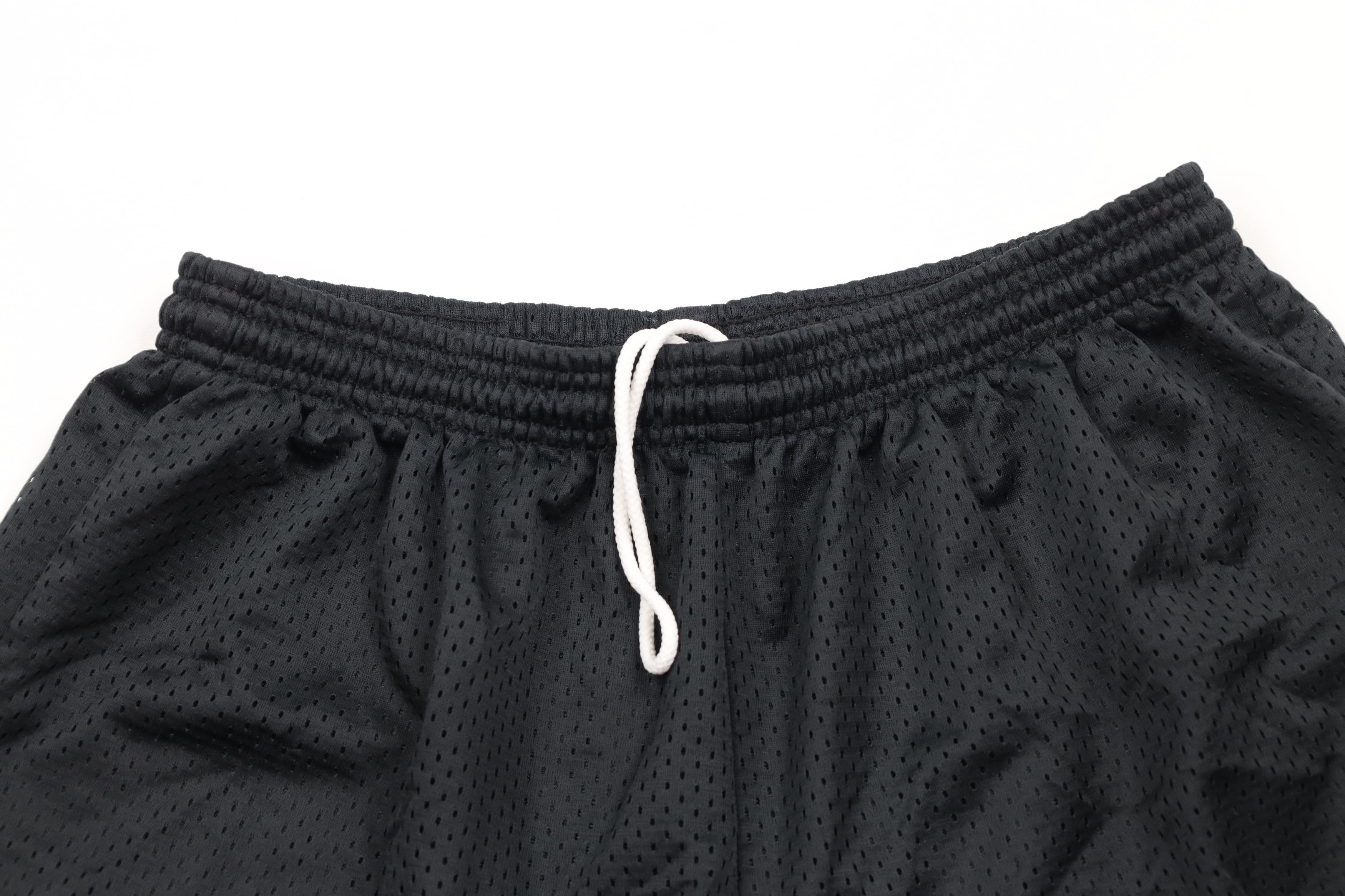 Vintage Vintage 90s Streetwear Blank Above Knee Mesh Shorts Black Size US 34 / EU 50 - 2 Thumbnail