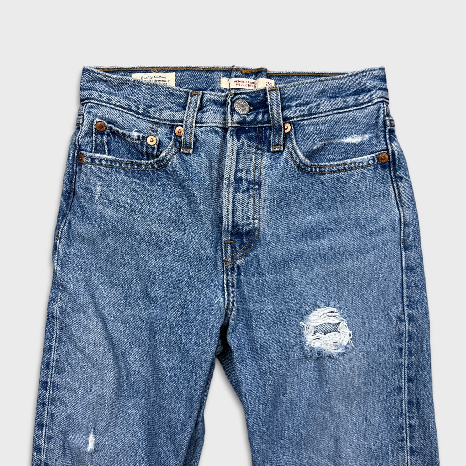 Levi's × Vintage Levi’s Wedgie Straight Jeans 24x25 Light Wash Distress Denim Size 24" / US 00 / IT 34 - 2 Thumbnail