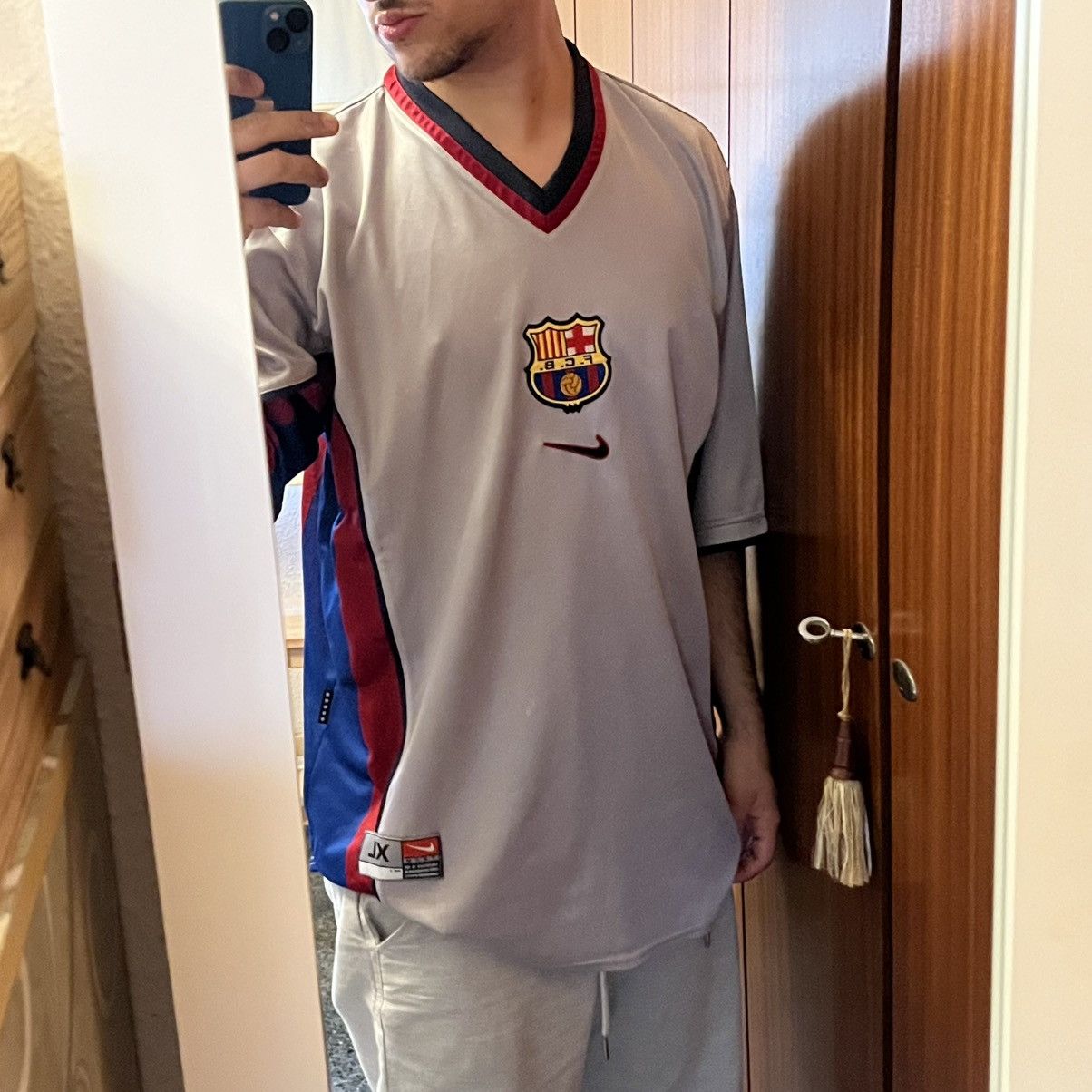 Nike FC Barcelona 1999/00 Away Shirt – Nike Size US XL / EU 56 / 4 - 5 Thumbnail